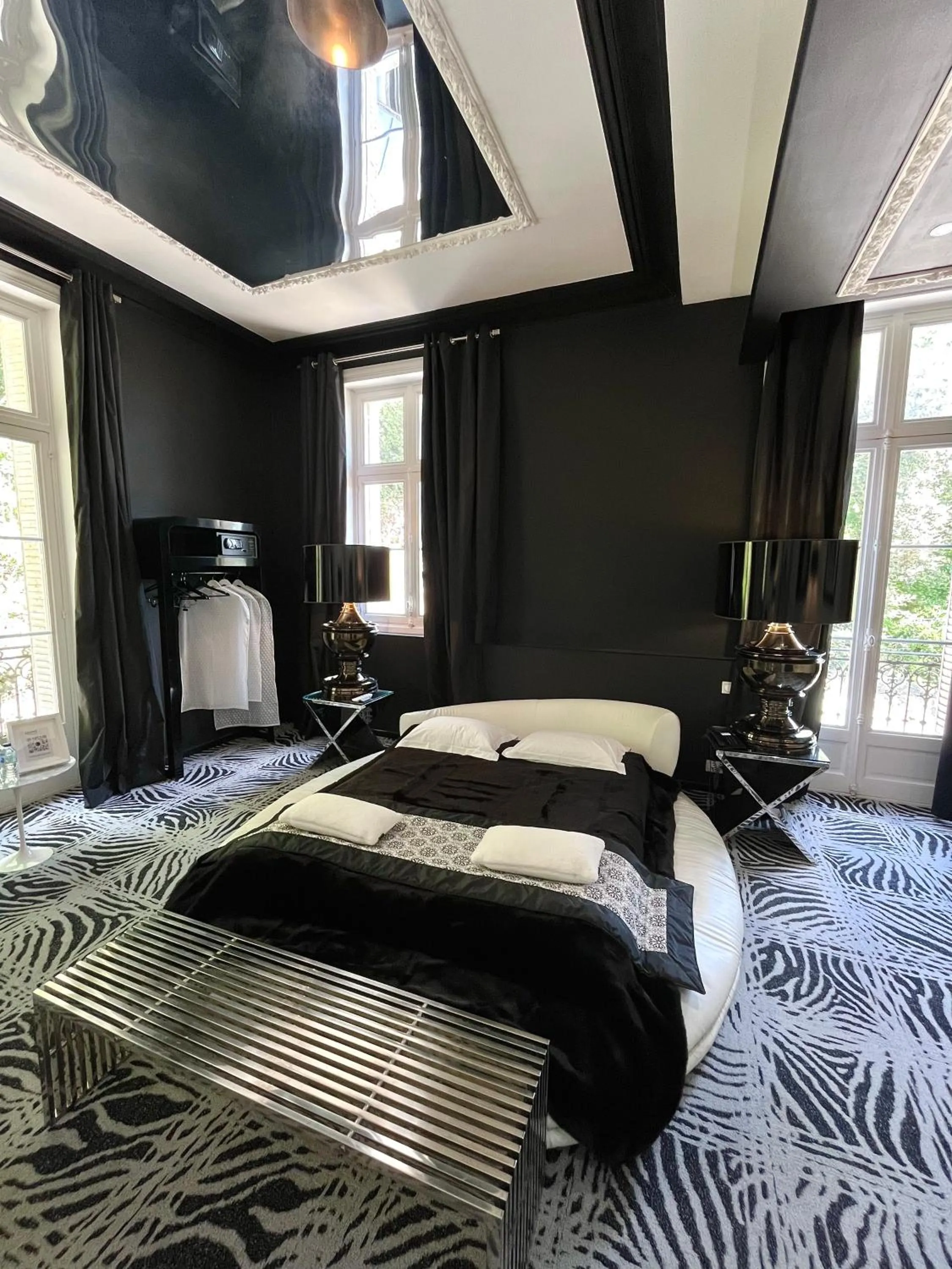 Bedroom, Bed in Art Hotel