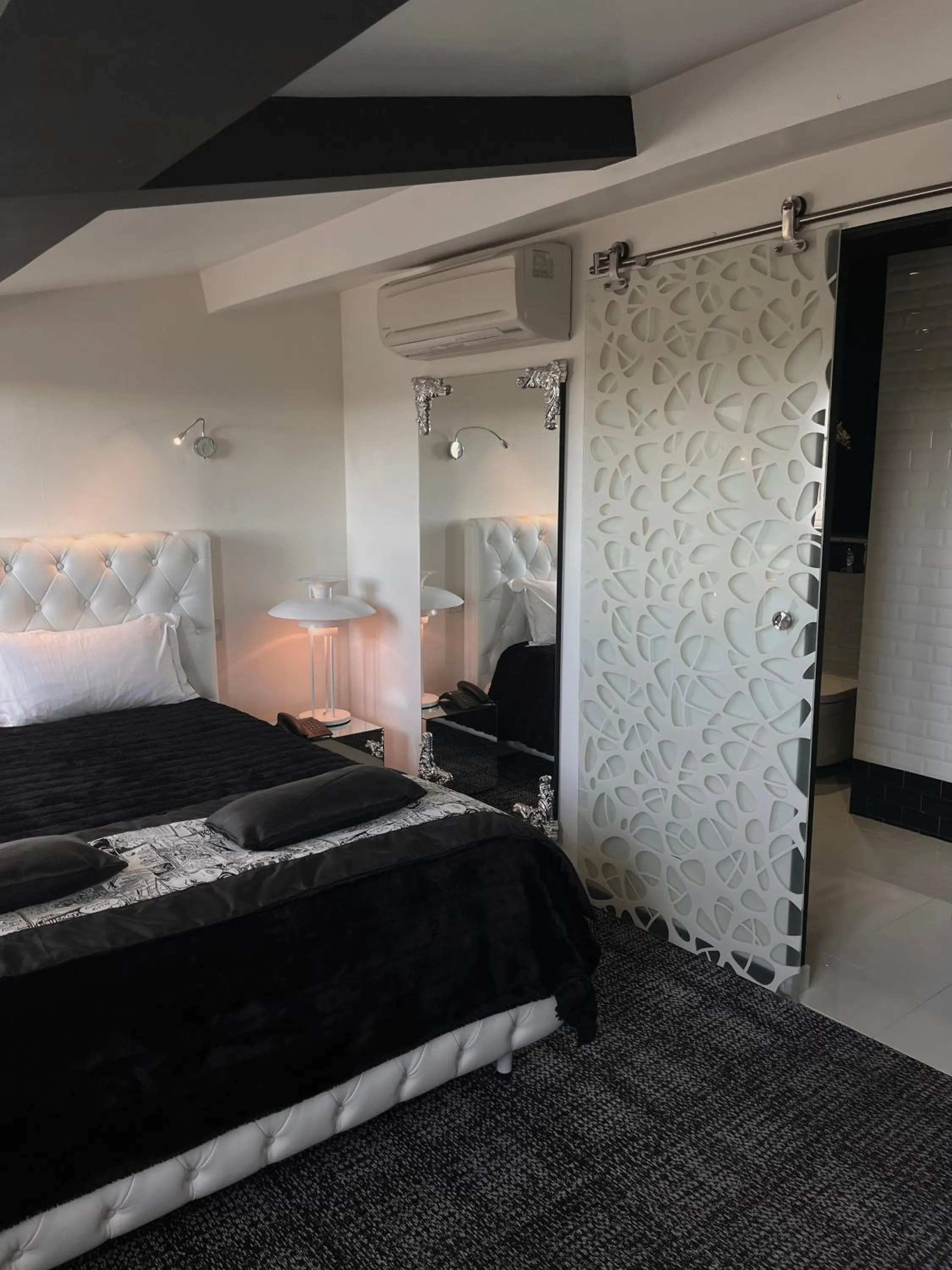 Decorative detail, Bed in Art Hotel