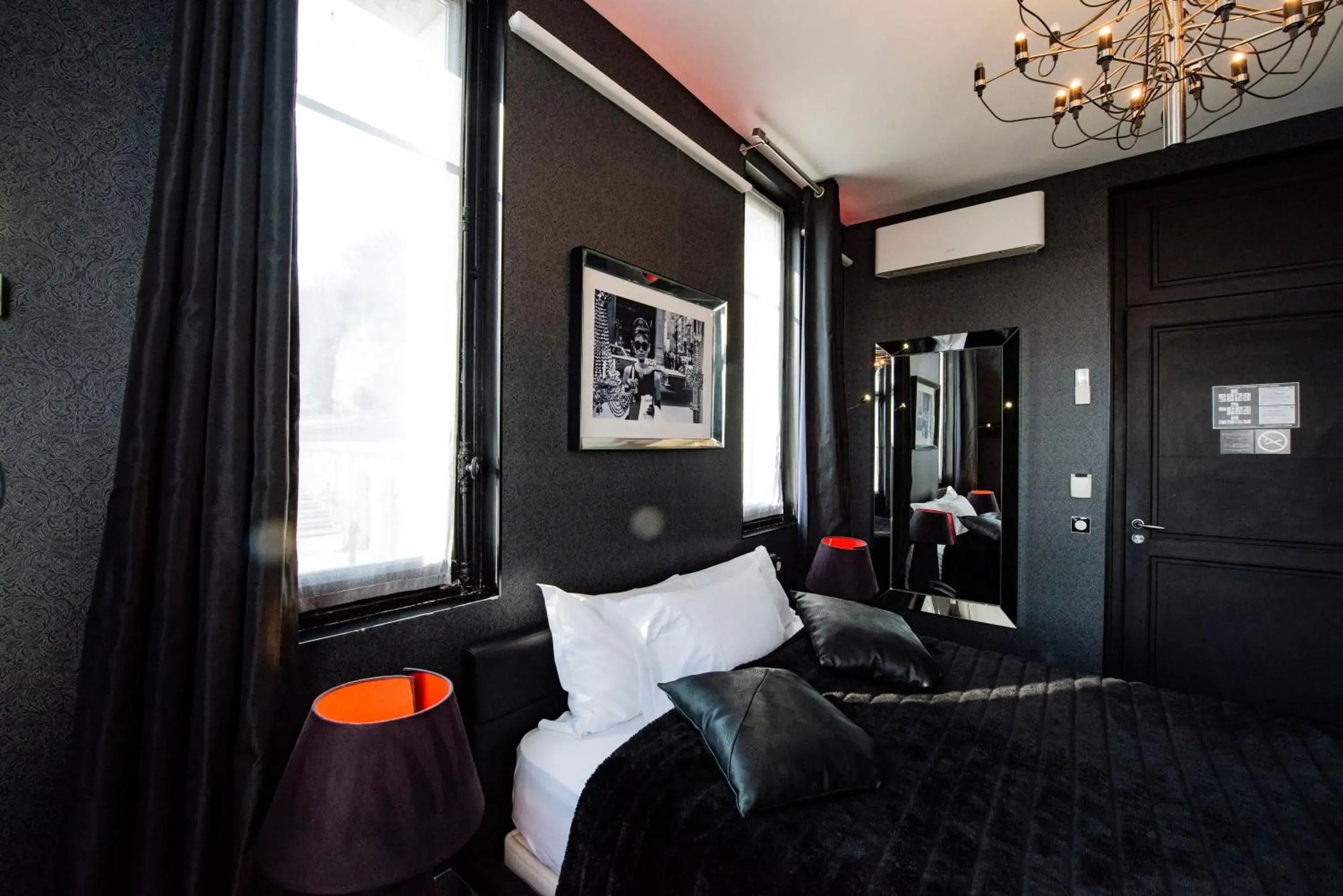 Bed in Art Hotel Bed in Art Hotel