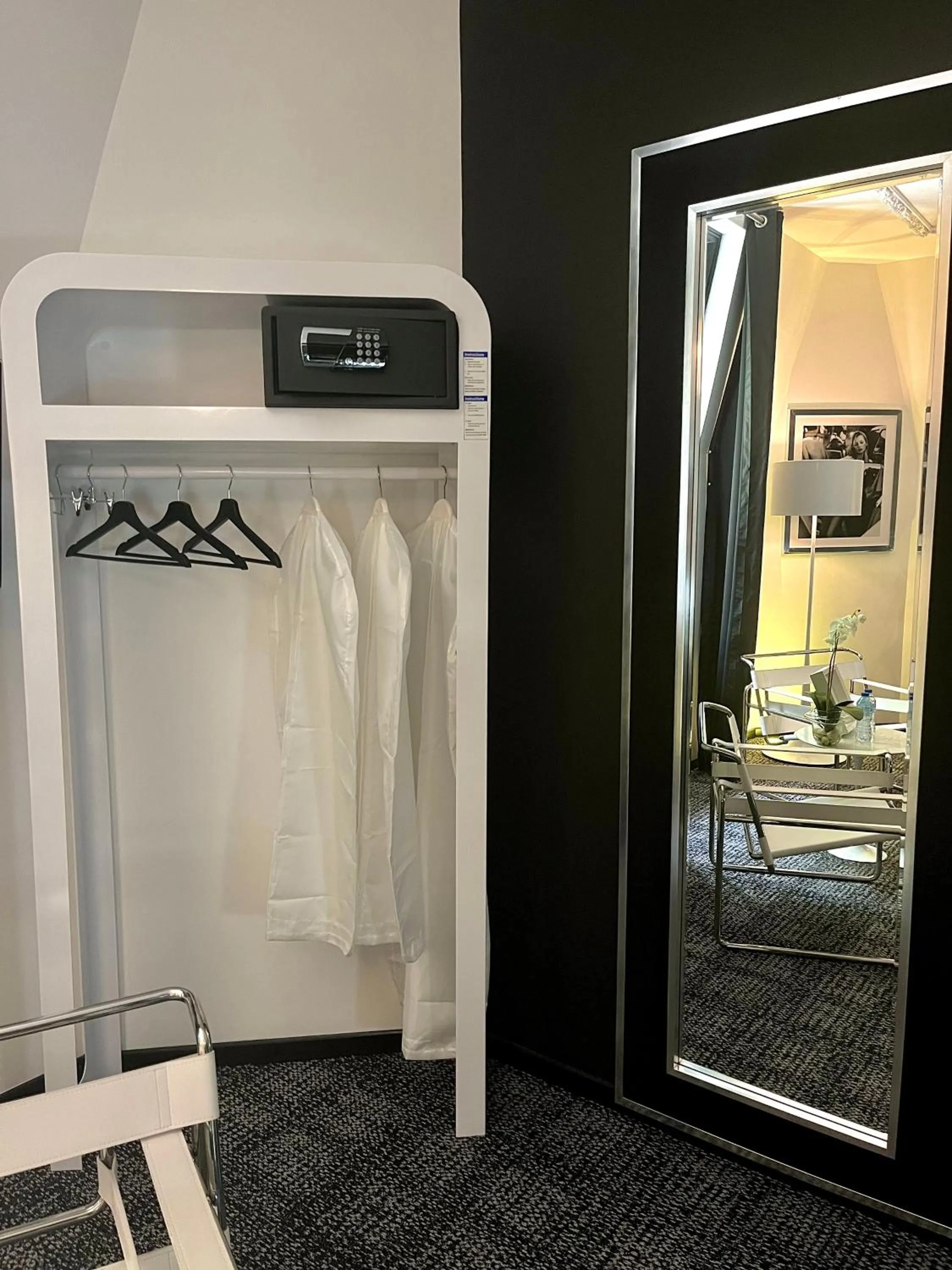 Business facilities in Art Hotel