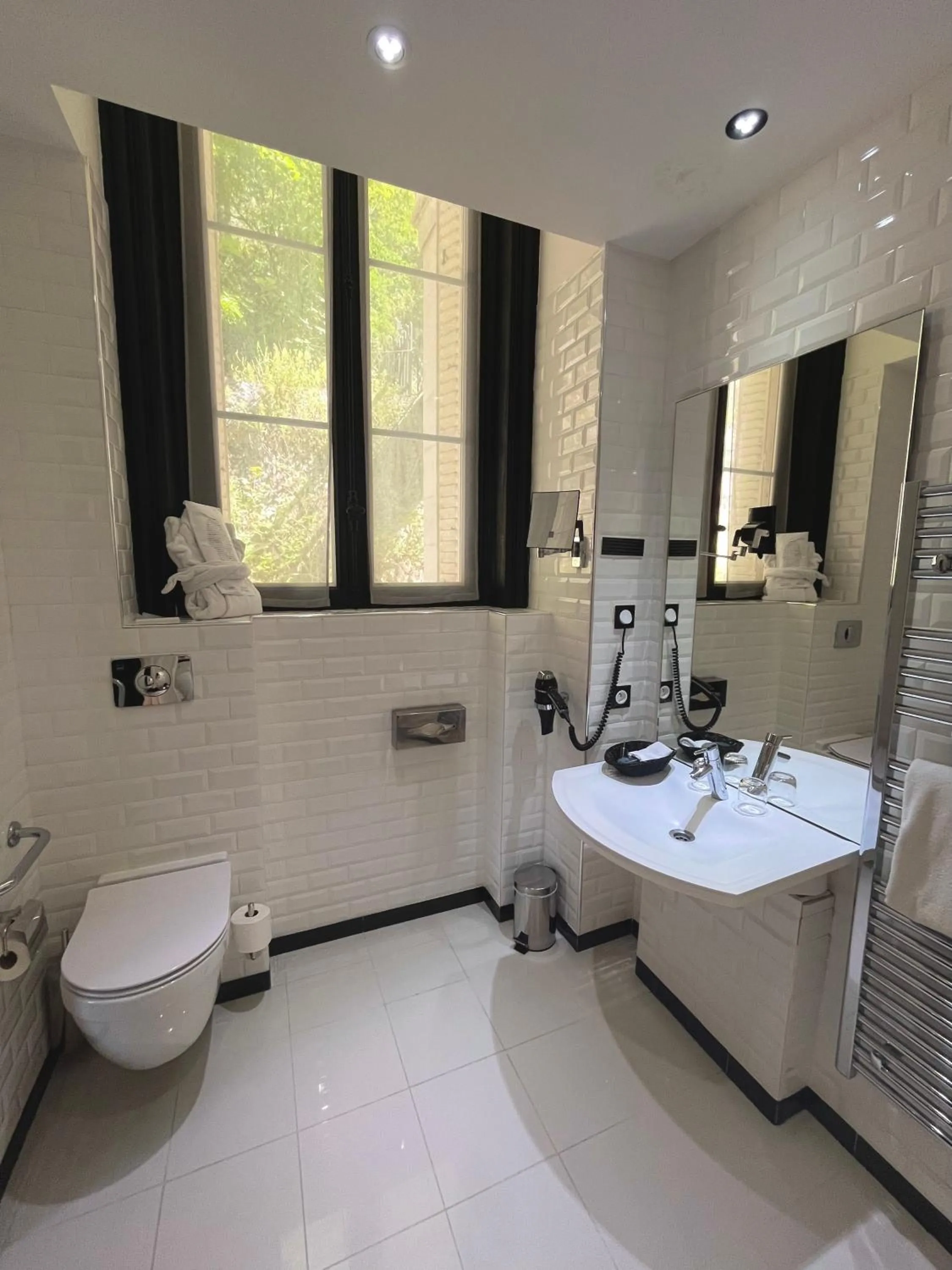 Bathroom in Art Hotel