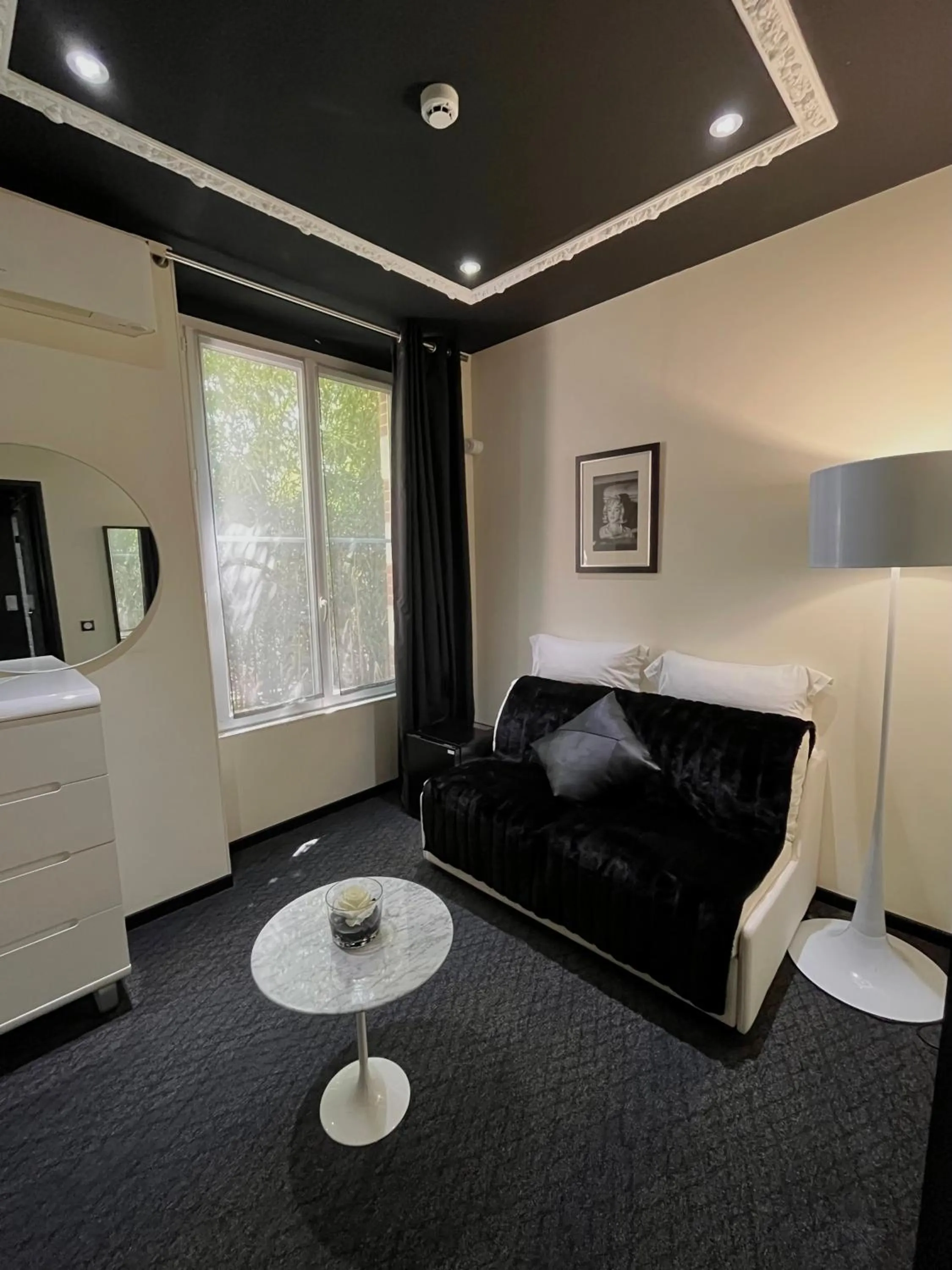 Bedroom in Art Hotel