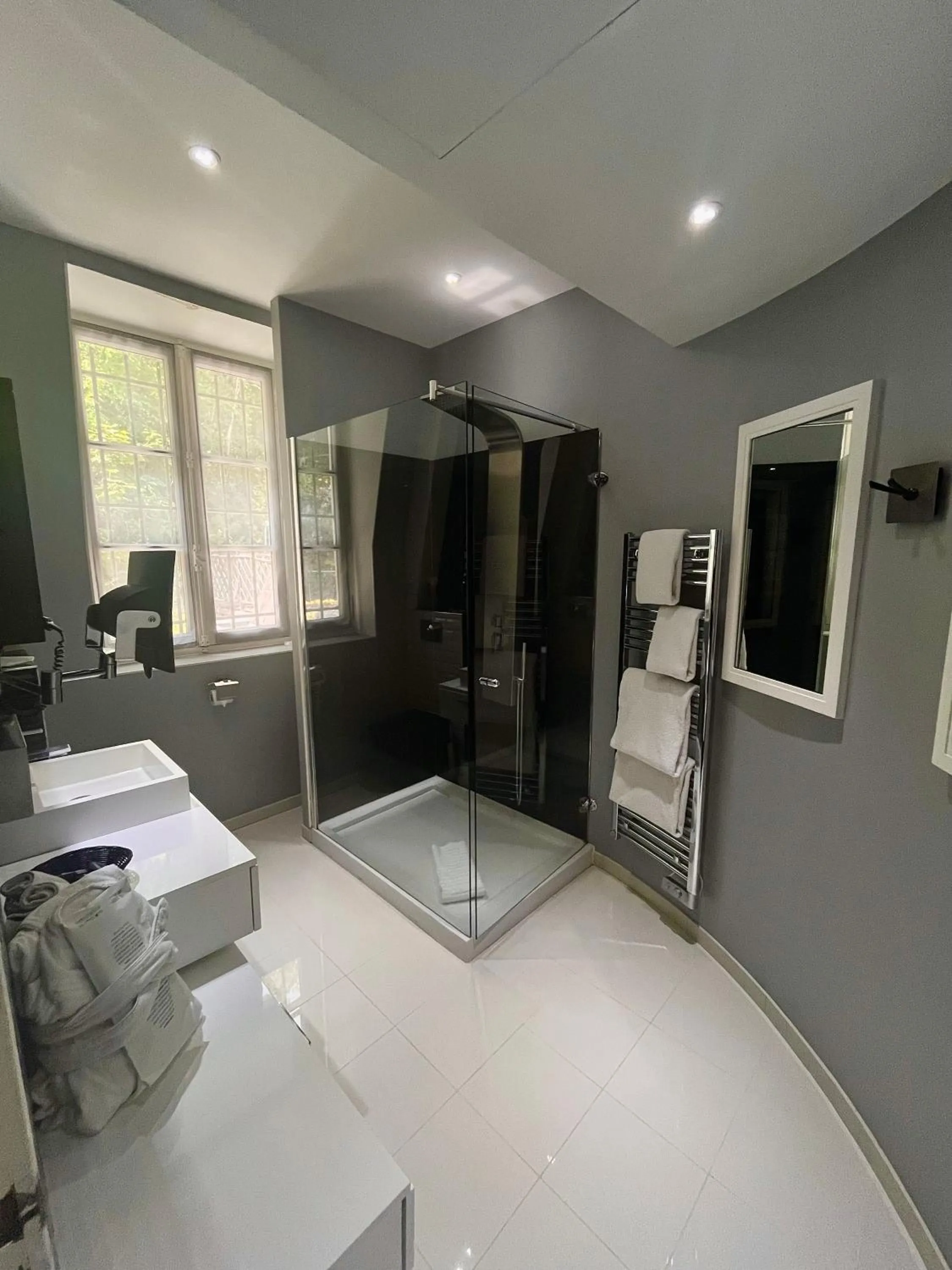 Bathroom in Art Hotel