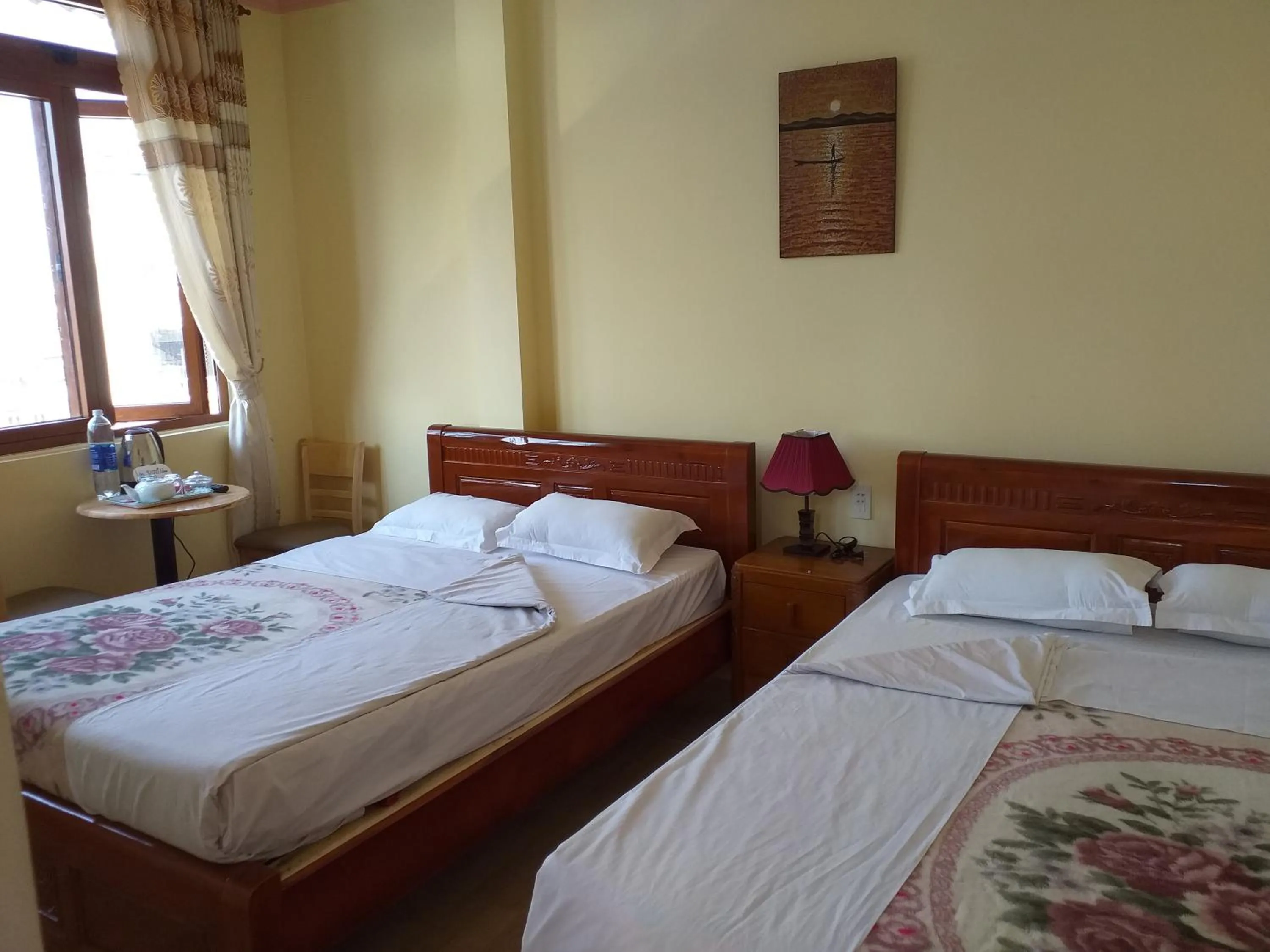 Bedroom, Bed in Nón Lá Guest House