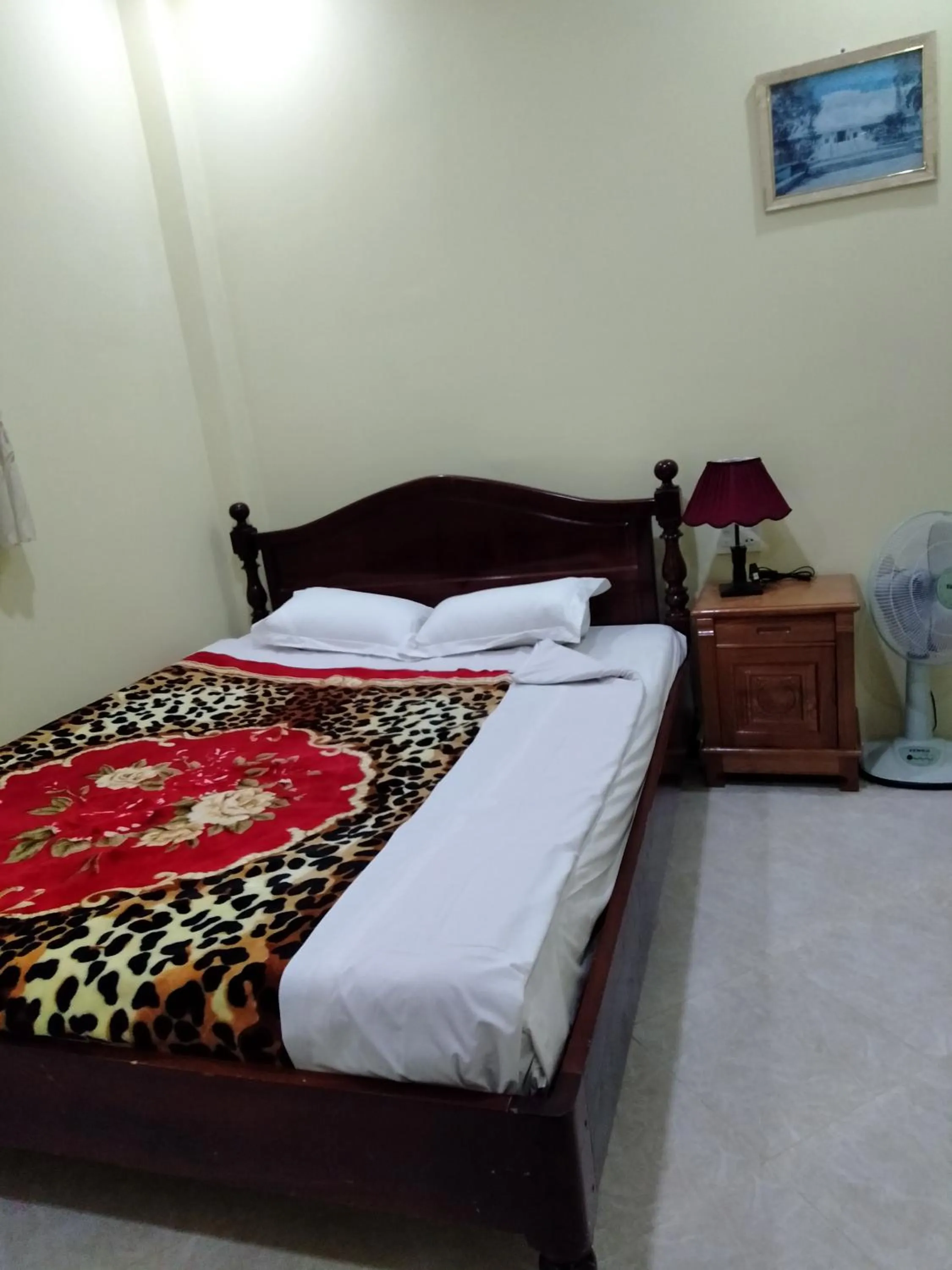 Bedroom, Bed in Nón Lá Guest House