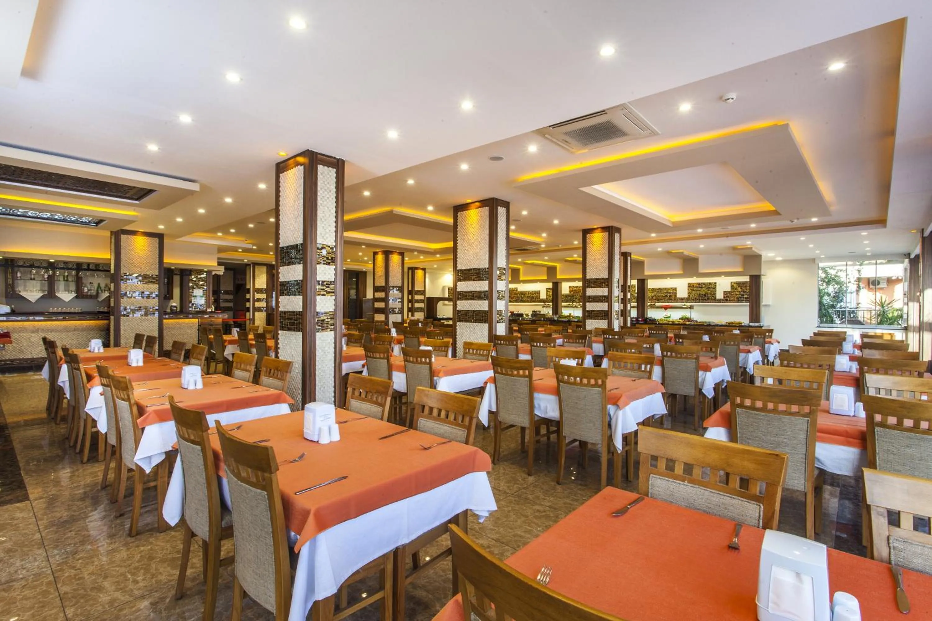 Restaurant/places to eat in Kleopatra Ada Beach Hotel