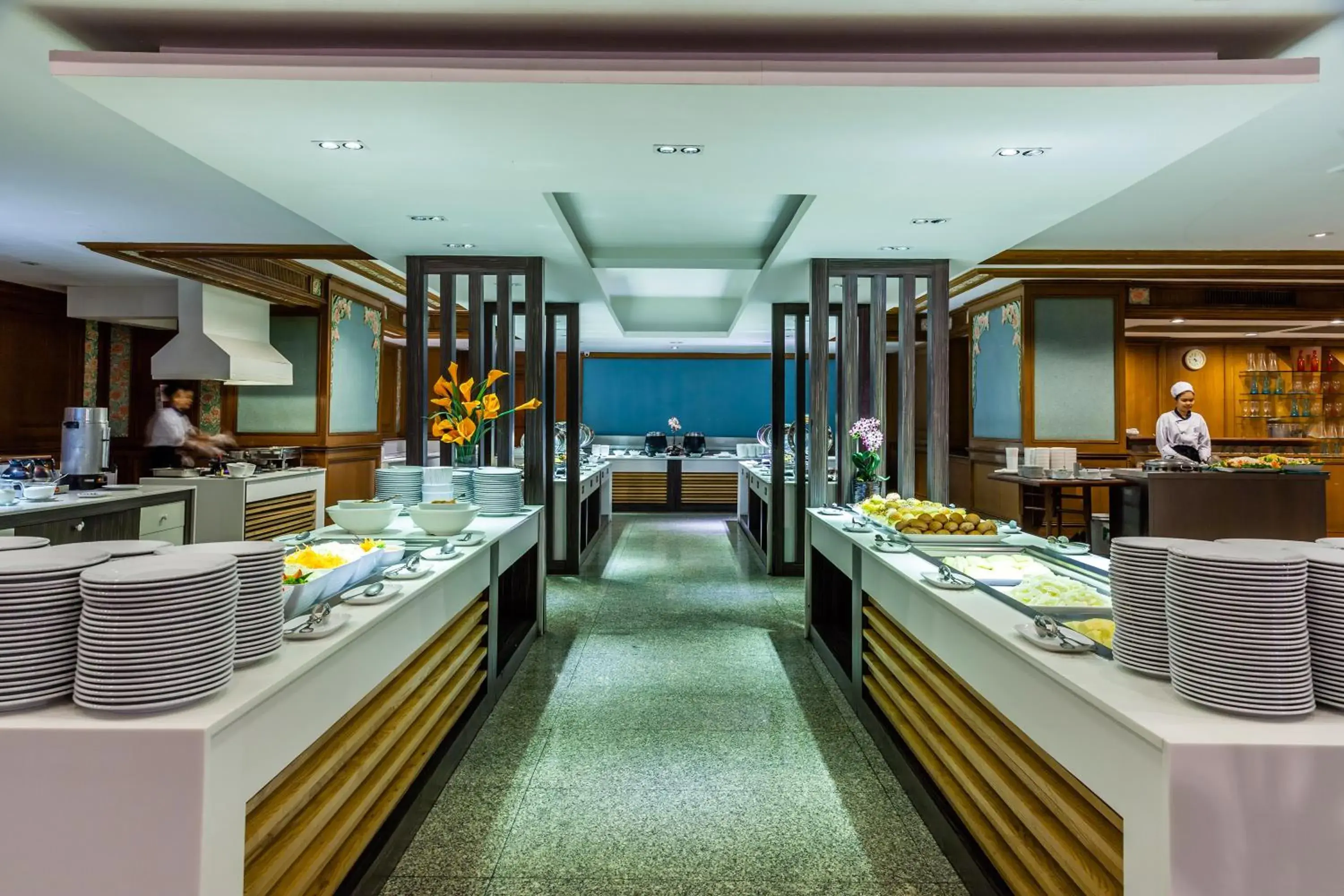 Food and drinks in Cholchan Pattaya Beach Resort - SHA Extra Plus Food and drinks in Cholchan Pattaya Beach Resort - SHA Extra Plus