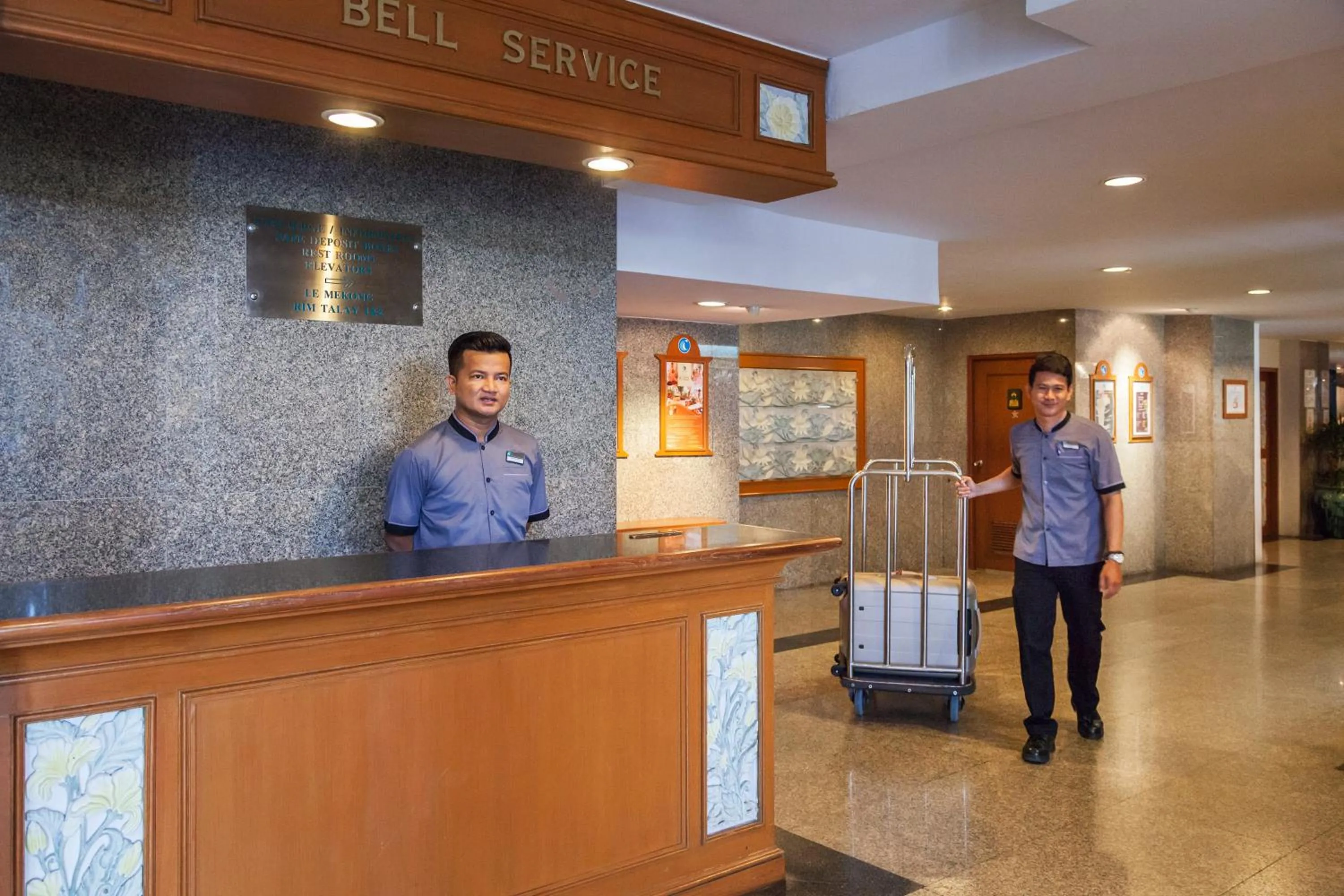 Lobby or reception in Cholchan Pattaya Beach Resort - SHA Extra Plus