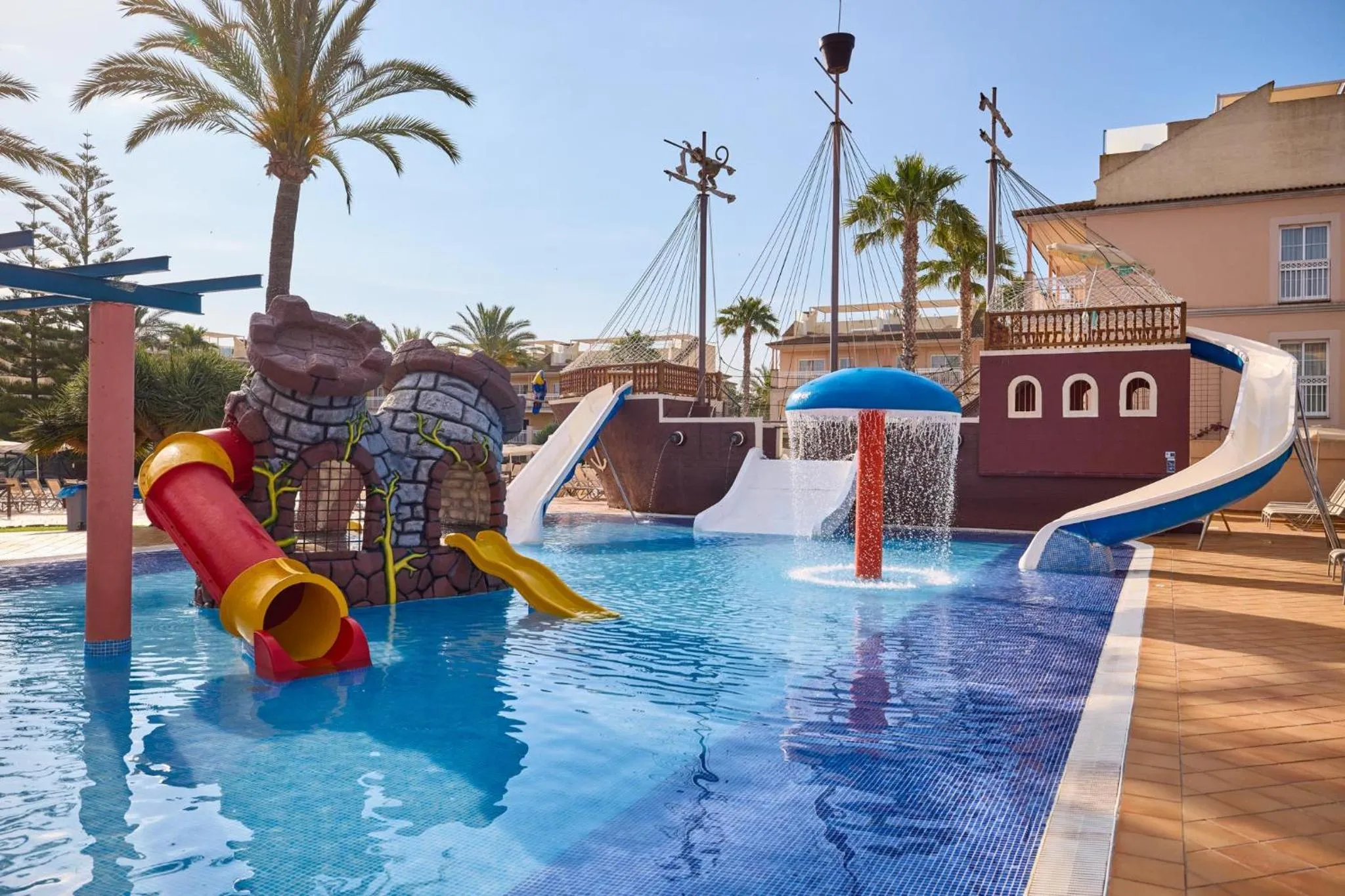 Swimming pool in Zafiro Can Picafort