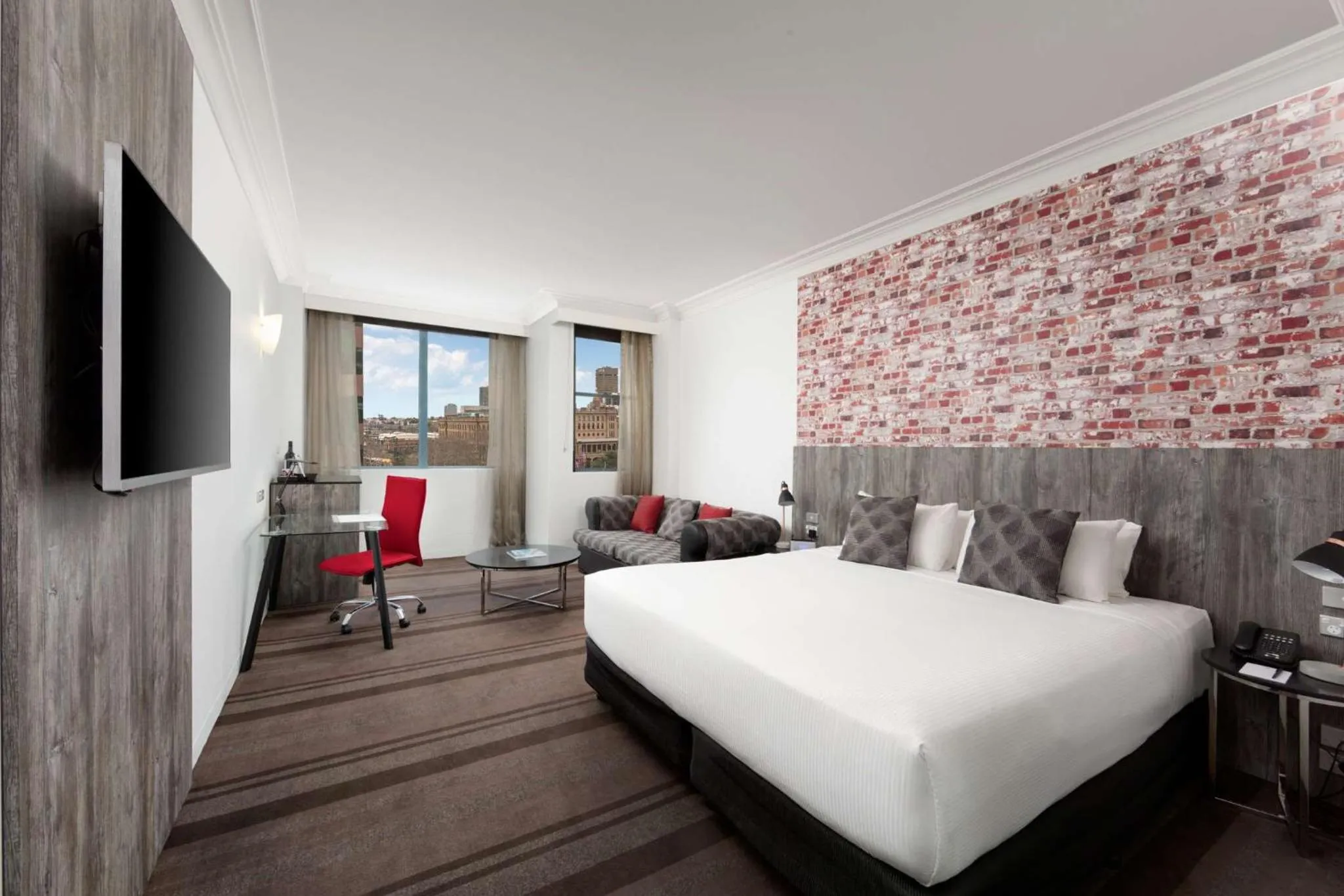Property building, Bed in Rydges Sydney Central