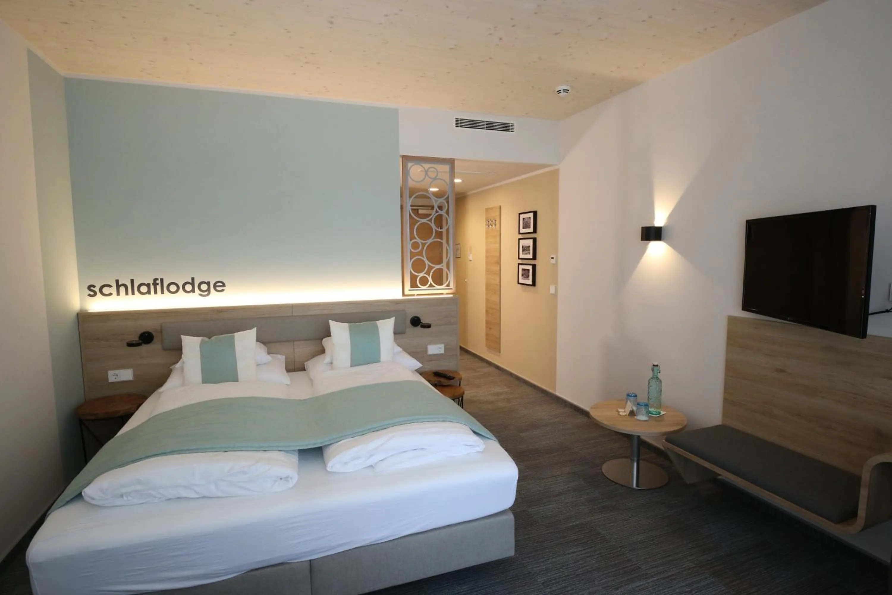Bedroom, Bed in Donau Lodge