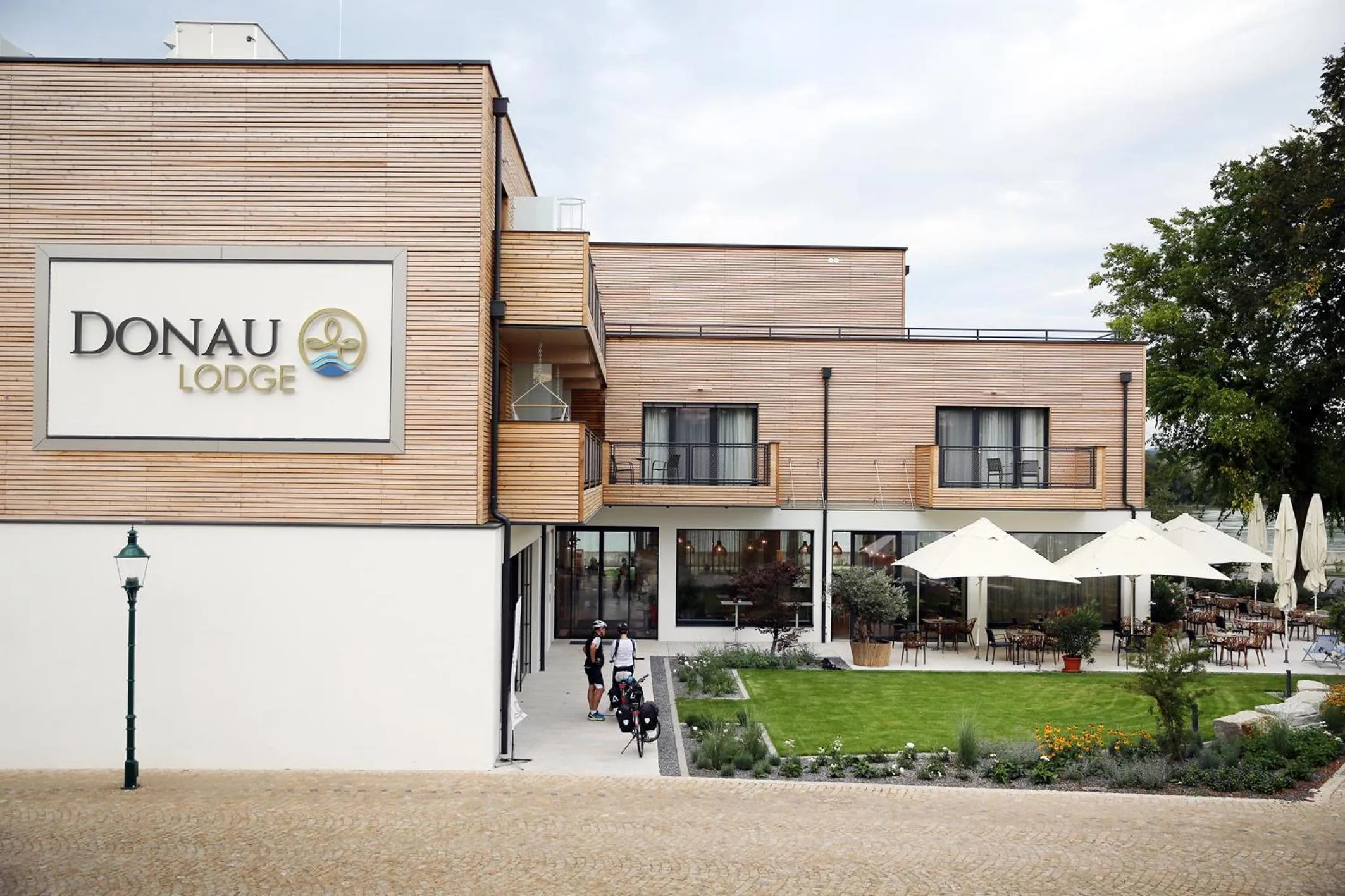 Property building in Donau Lodge