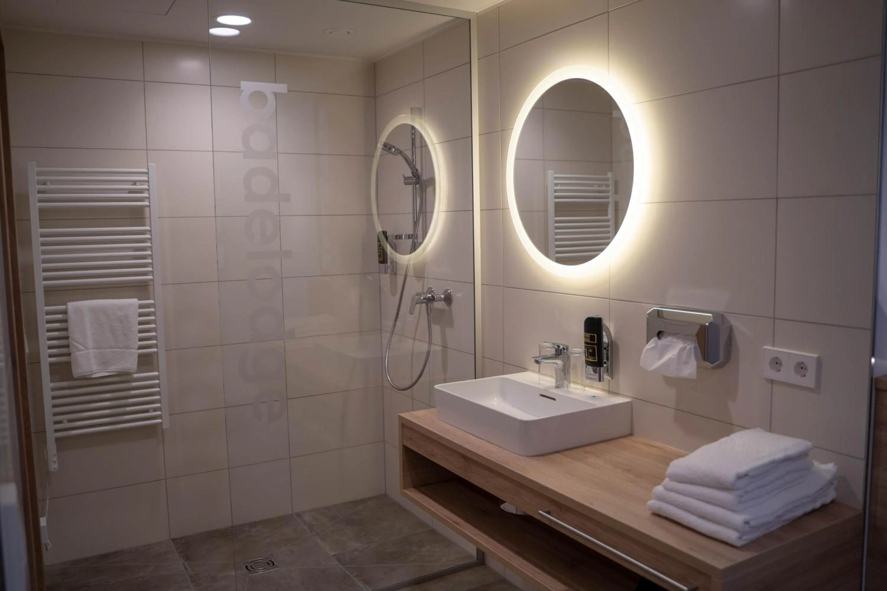 Bathroom in Donau Lodge