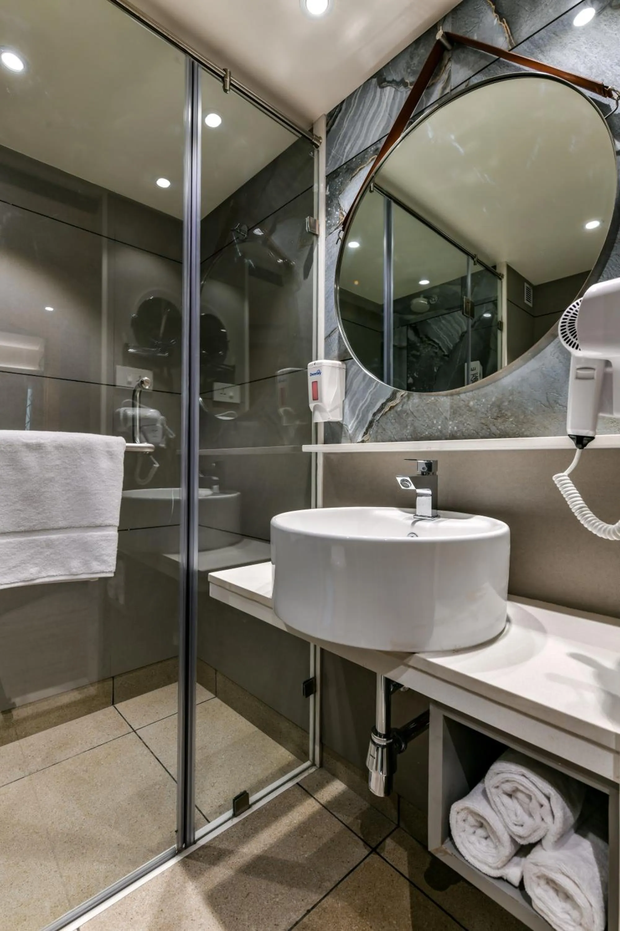 Toilet in Indie Stays, BKC