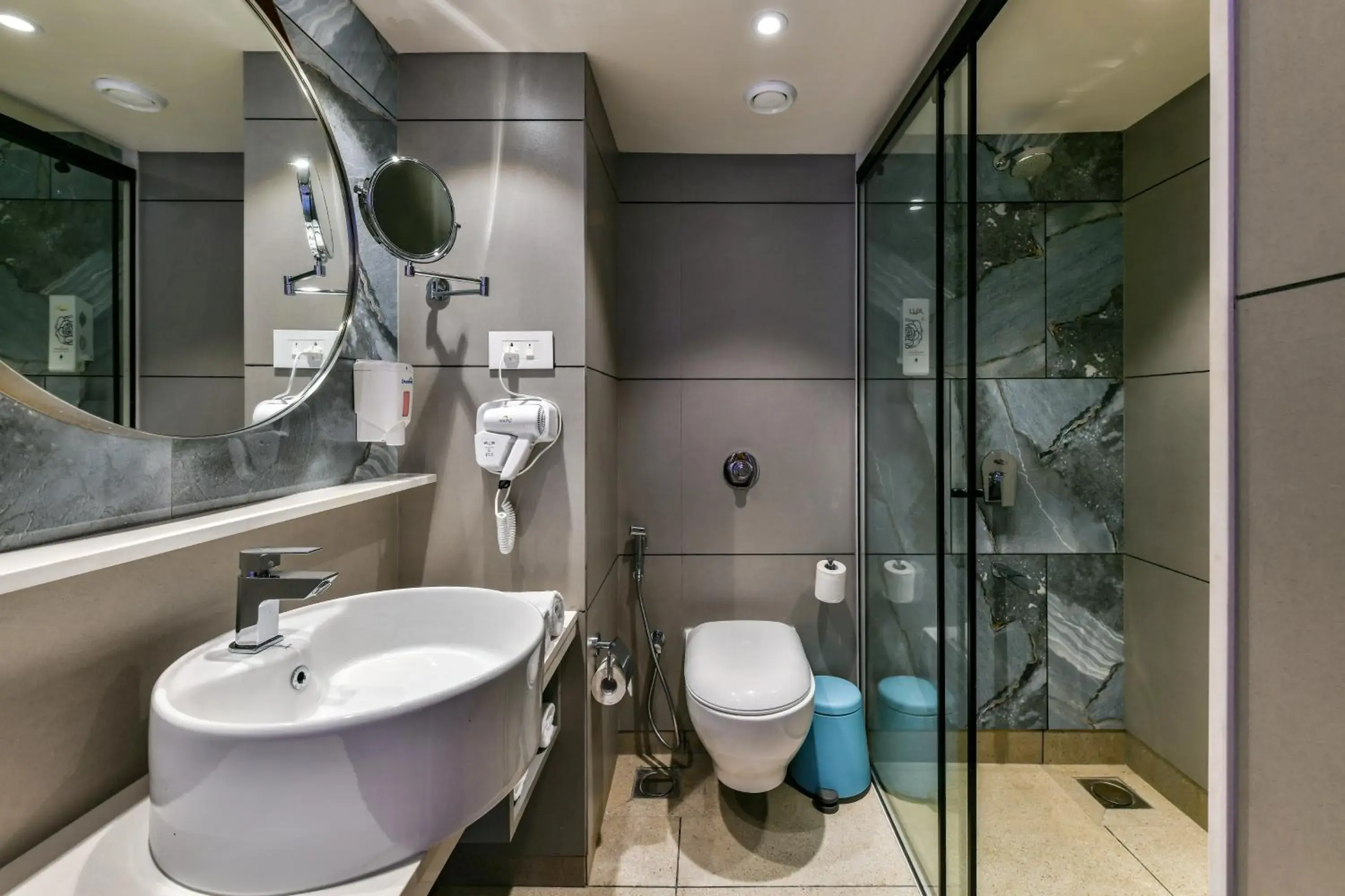 Cozy Double Bed in Indie Stays, BKC Cozy Double Bed in Indie Stays, BKC