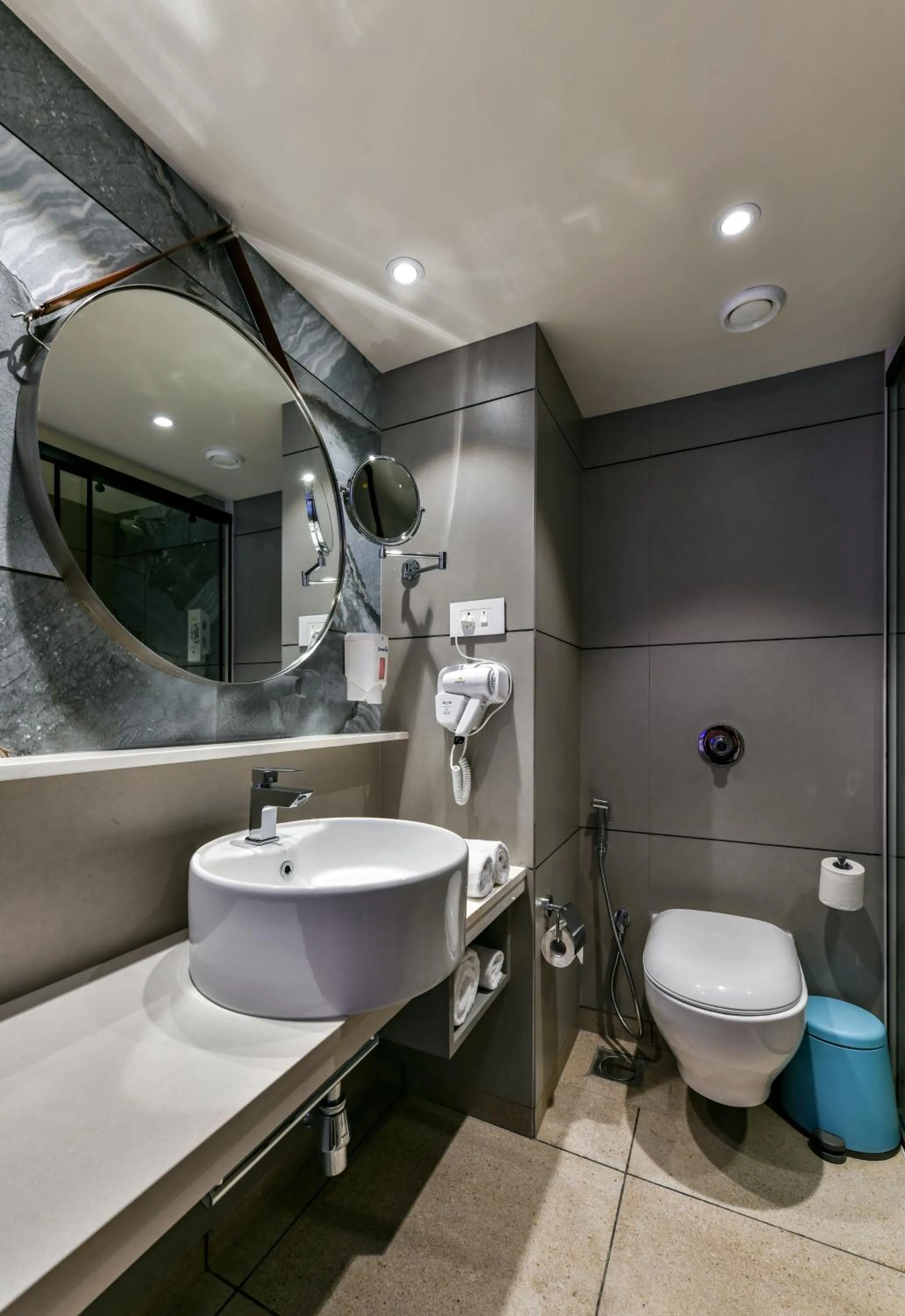 Toilet in Indie Stays, BKC