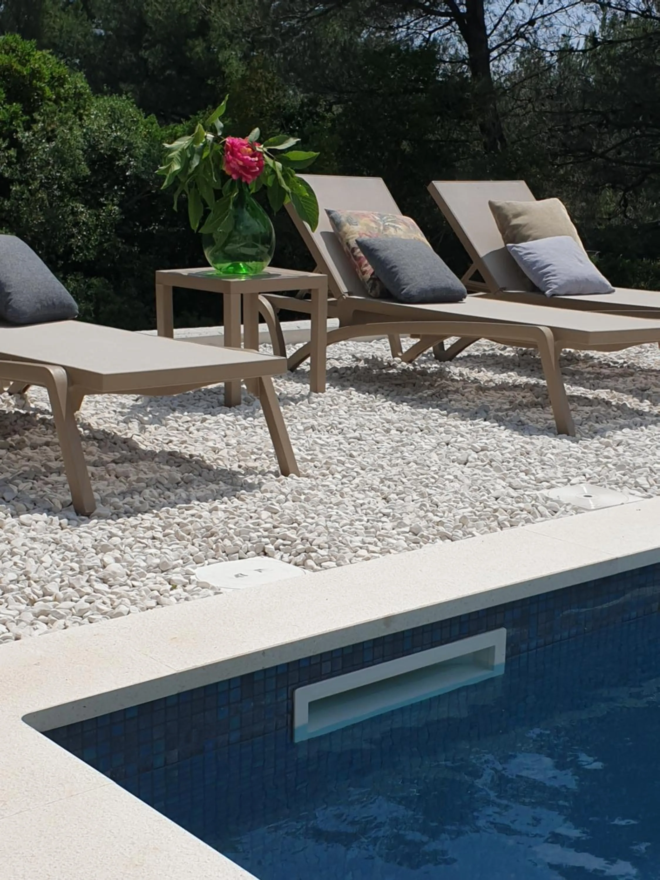 Apartment G&G Pula with swimming pool