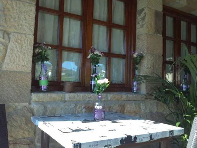 Hotel "Posada Finca EL SOLAR" Algunas habts tipo estudio con nevera microondas hidromasaje para 2 terraza vistas - " Gintonic- Bar -Terraza panorámica"