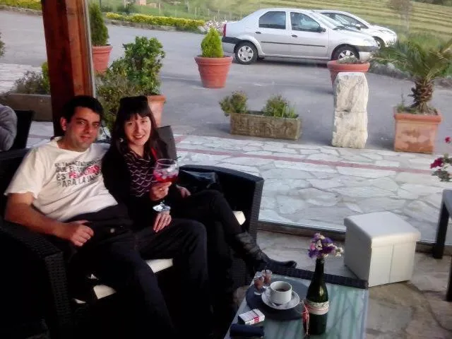 Hotel "Posada Finca EL SOLAR" Algunas habts tipo estudio con nevera microondas hidromasaje para 2 terraza vistas - " Gintonic- Bar -Terraza panorámica"