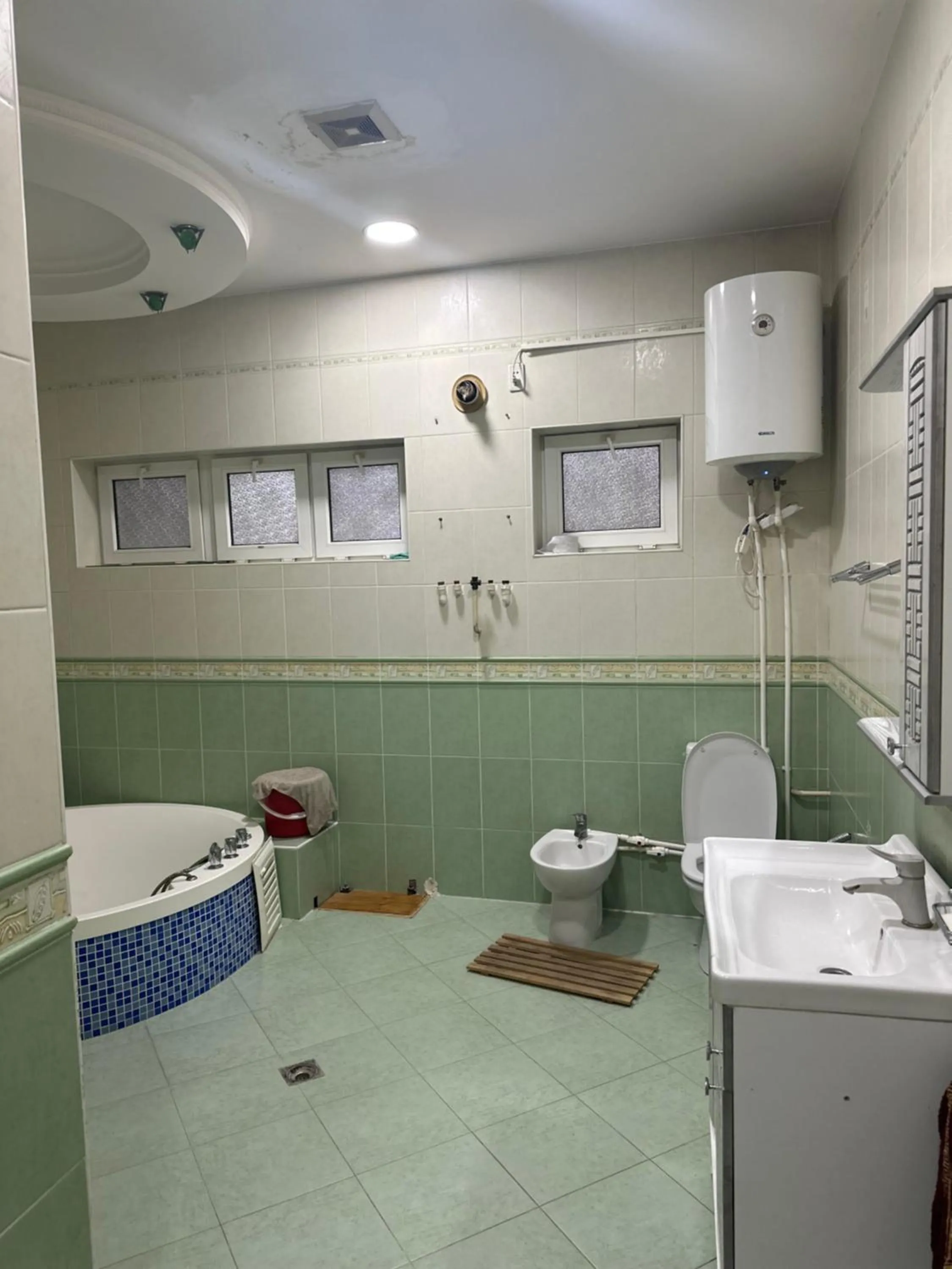 Toilet in May weather Resort Family G House