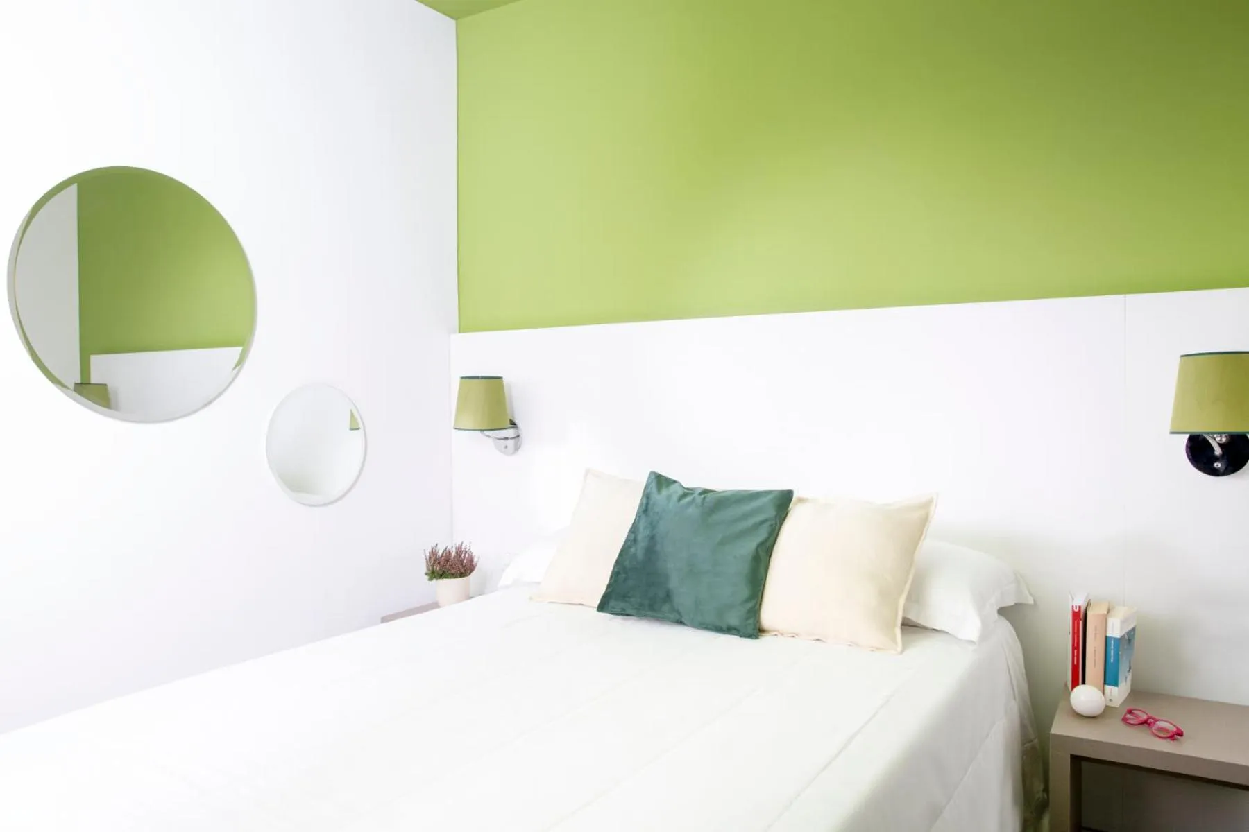 Bathroom, Bed in The Caesar Roma