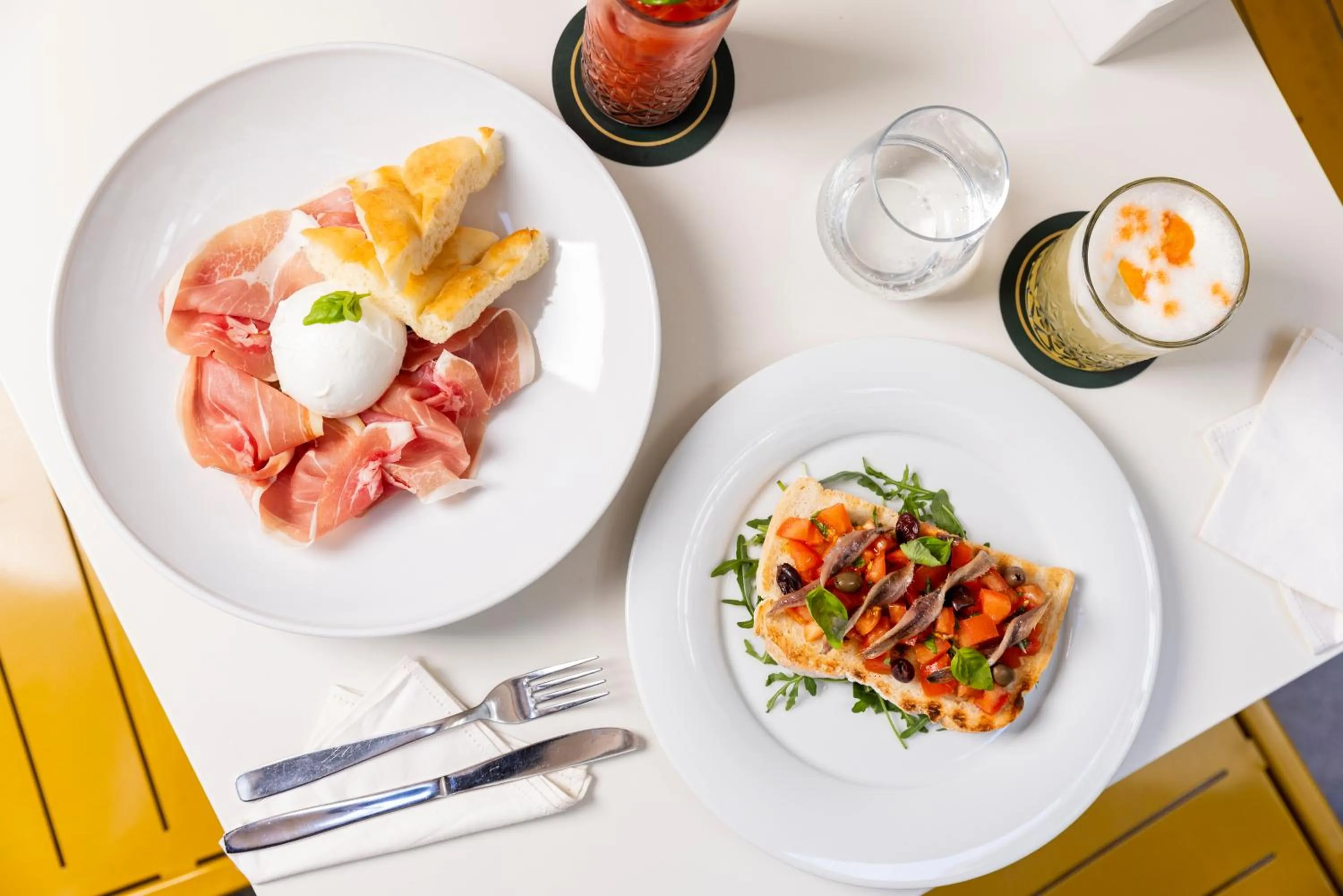 Restaurant/places to eat in The Caesar Roma