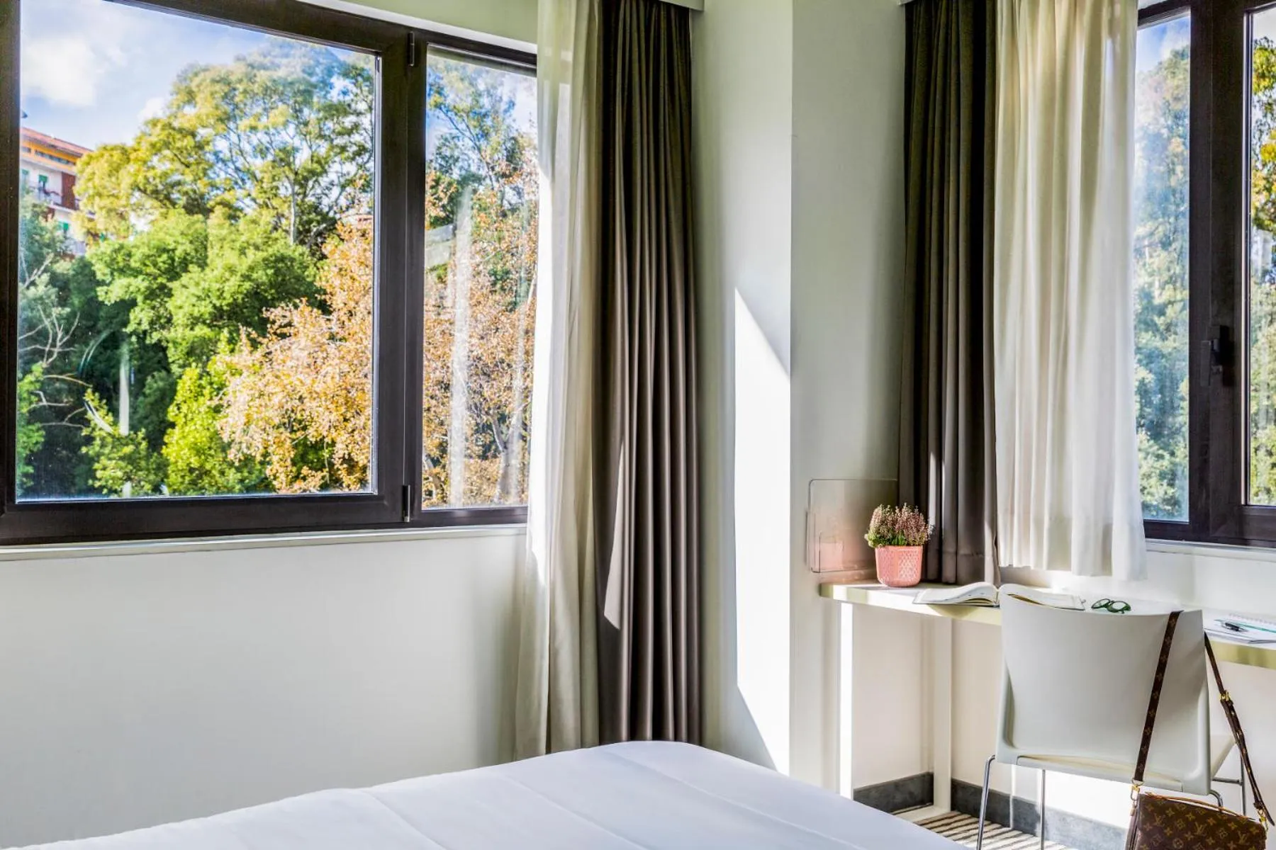 Bedroom, Bed in The Caesar Roma