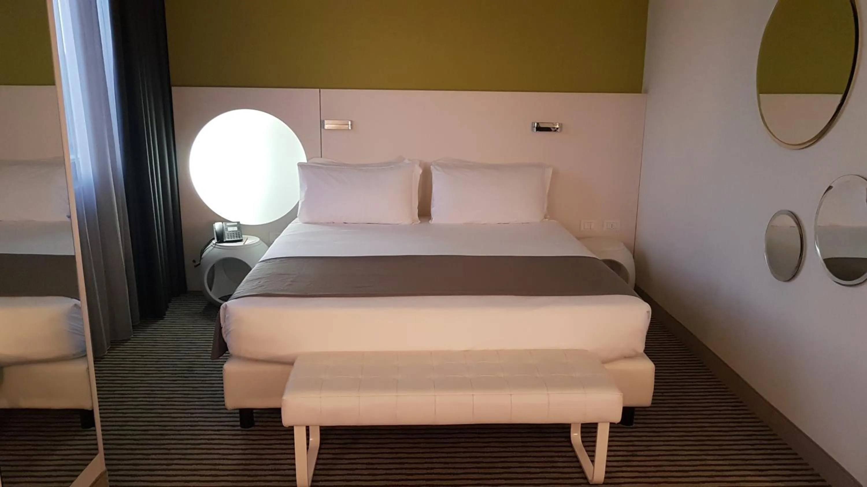 Photo of the whole room, Bed in The Caesar Roma