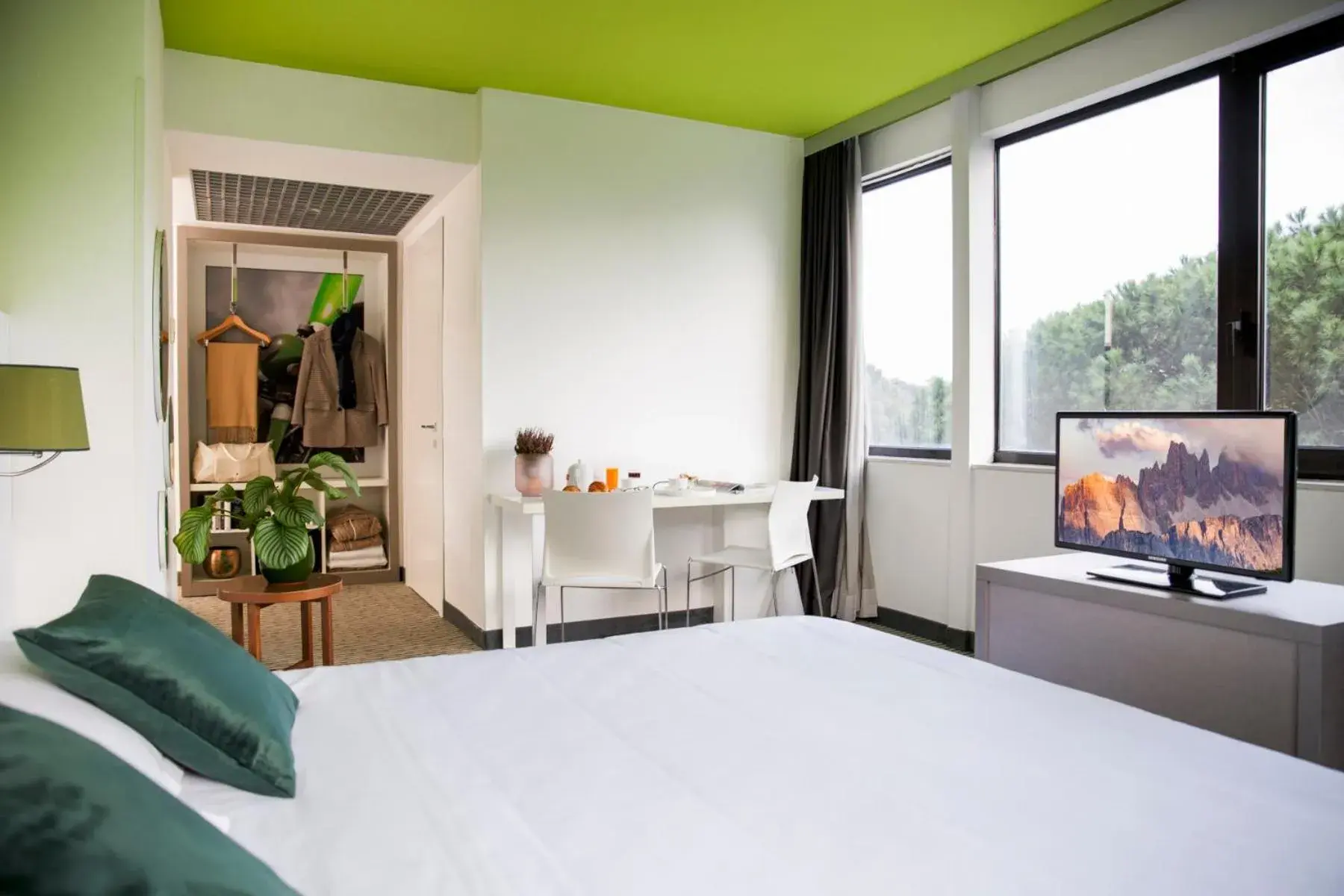 Bedroom, Bed in The Caesar Roma Bedroom, Bed in The Caesar Roma