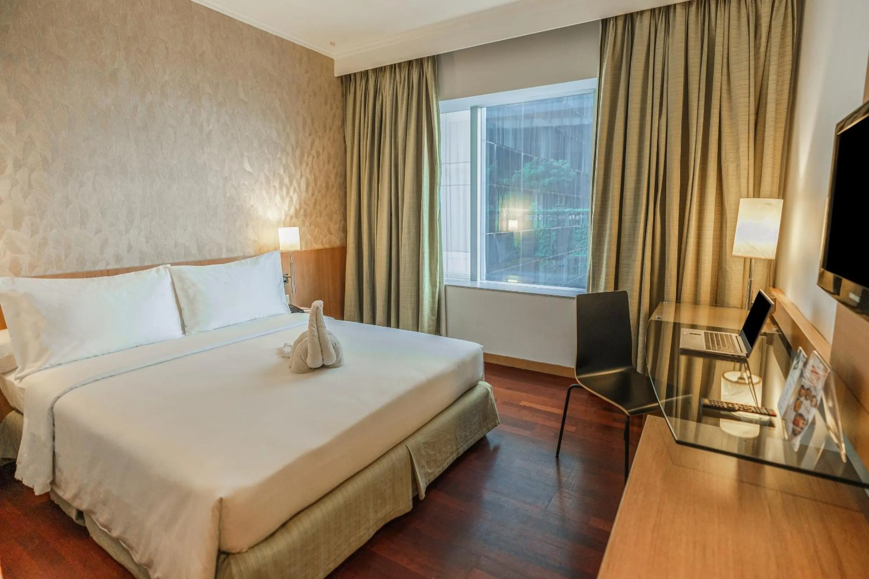 Bed in Hotel KIMAYA Slipi Jakarta By HARRIS