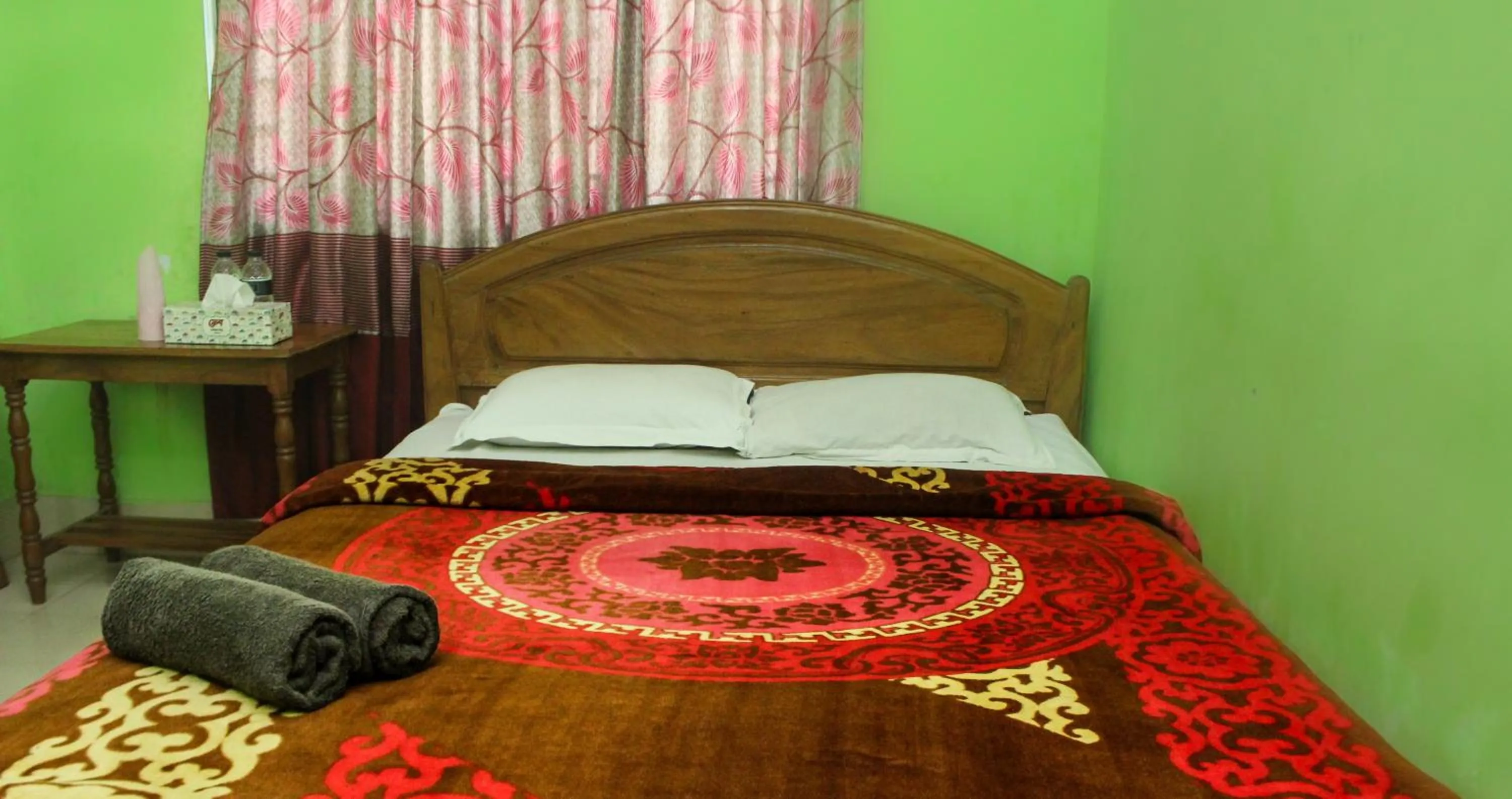 Bed in Hotel As Shams International