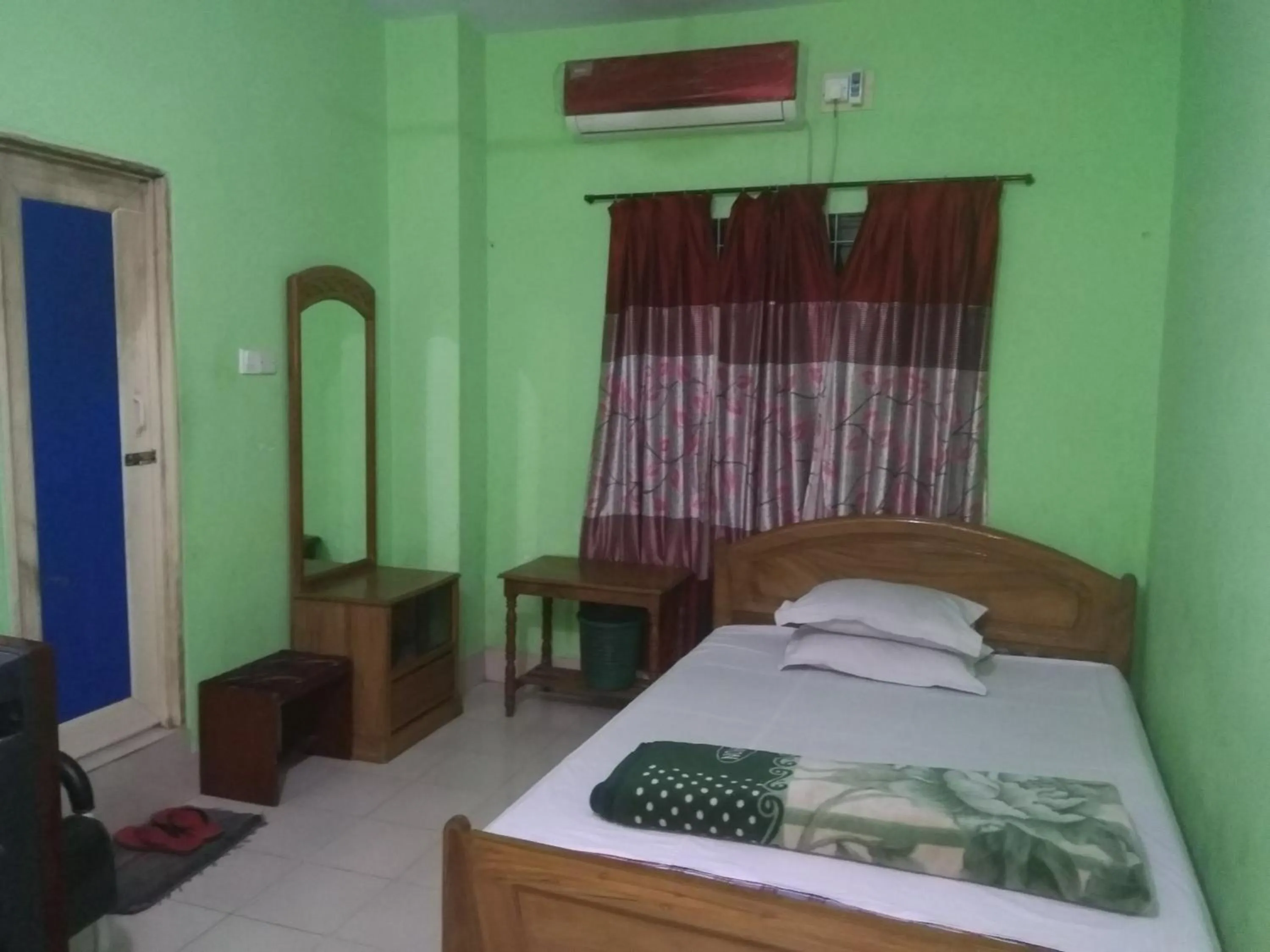 Property logo or sign, Bed in Hotel As Shams International