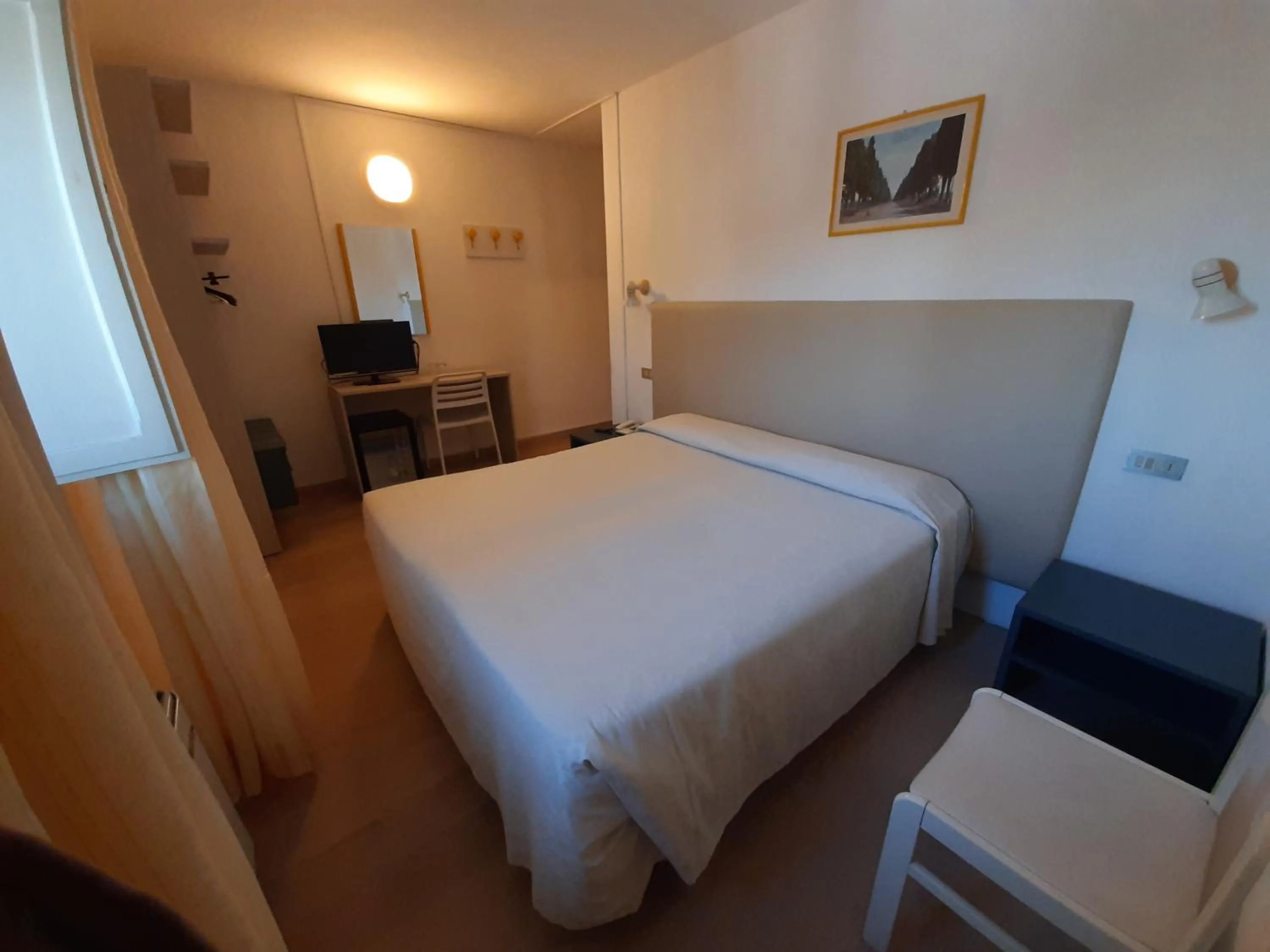 Photo of the whole room, Bed in Elba Hotel