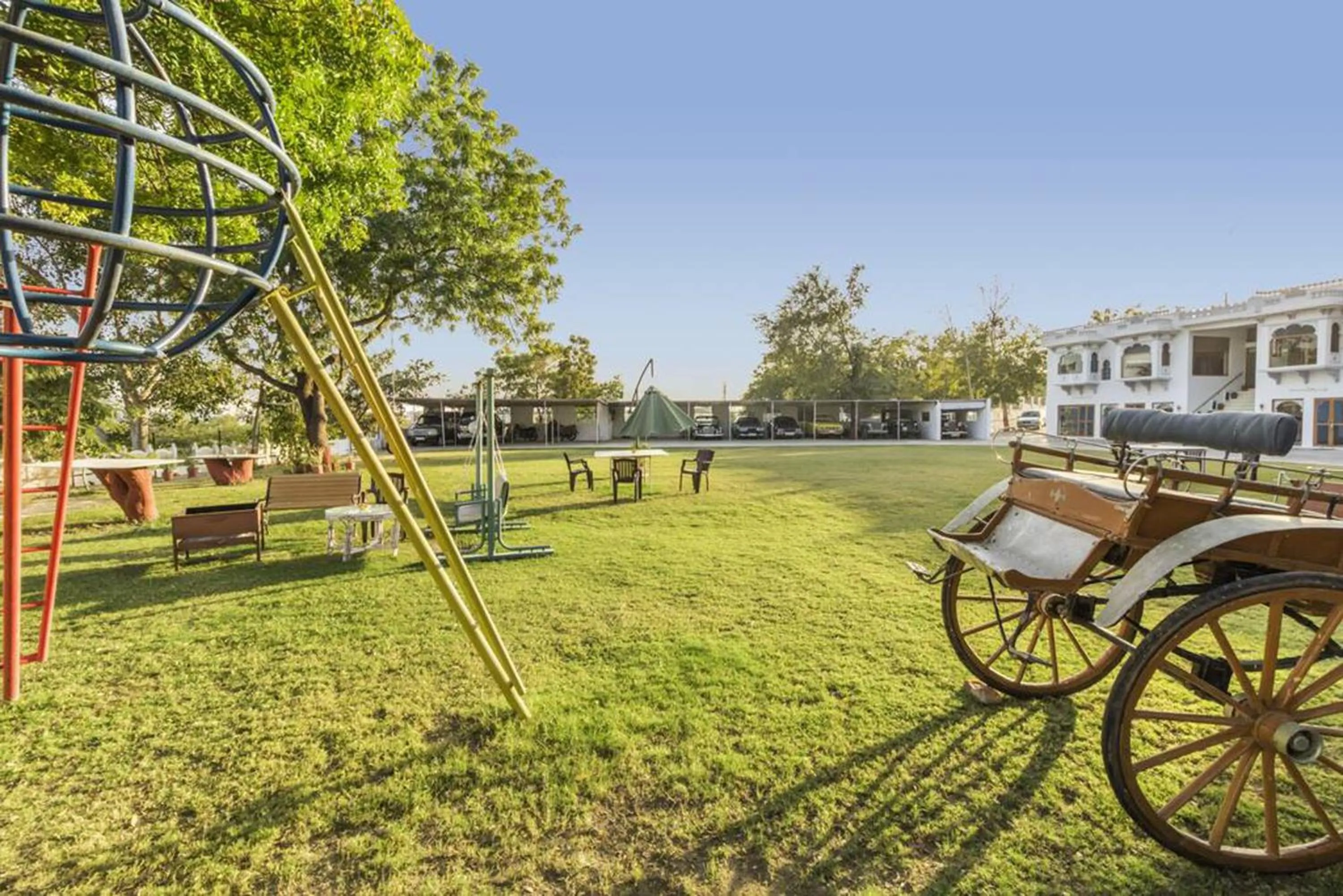 Devendragarh Palace - Luxury Paying Guest House