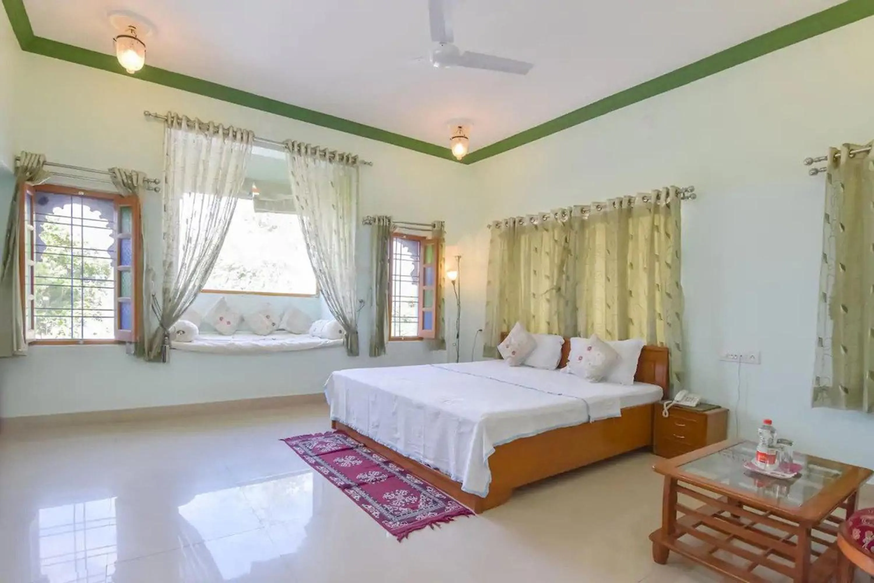 Bed in Devendragarh Palace - Luxury Paying Guest House