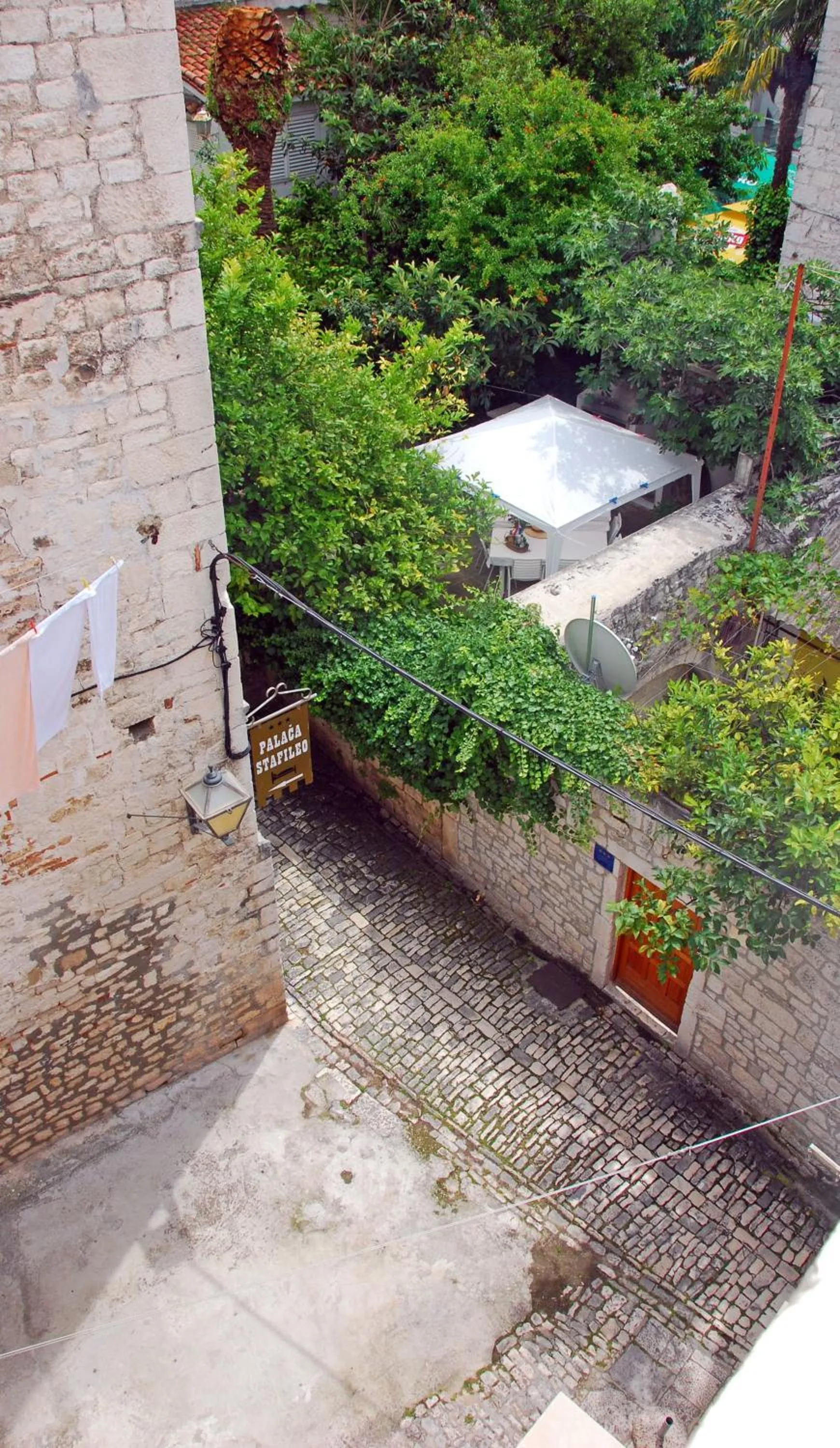 Bird's eye view in Tragos Lemon Tree