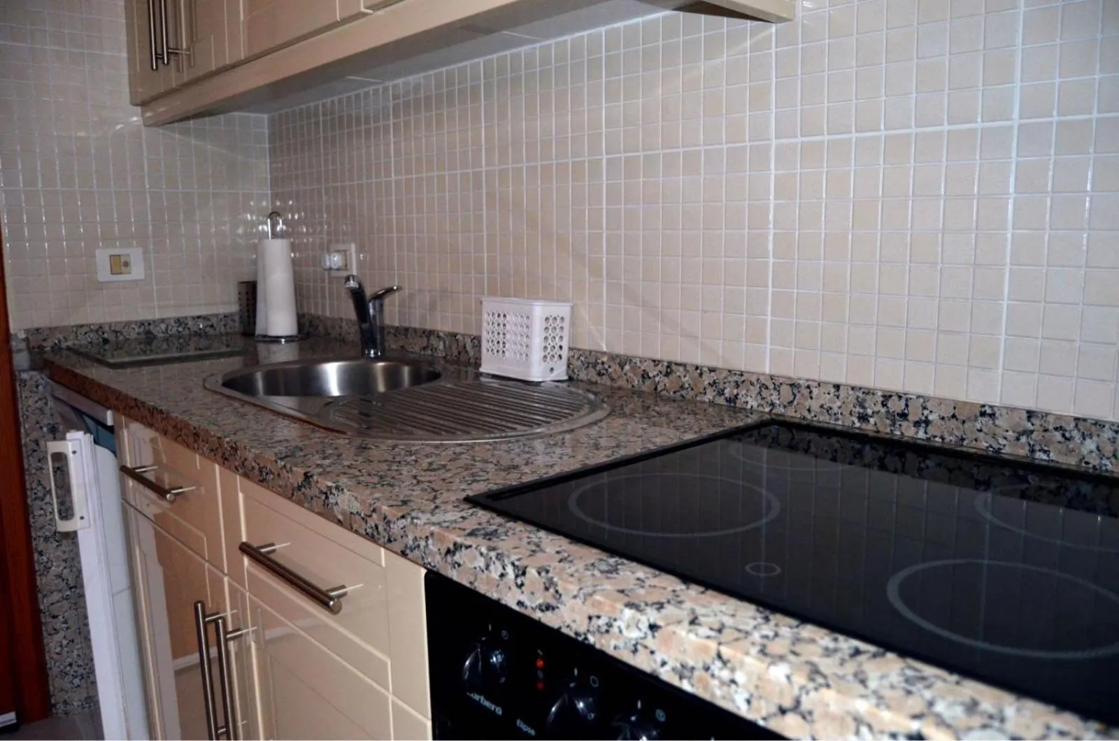 Kitchen or kitchenette in Port Royale