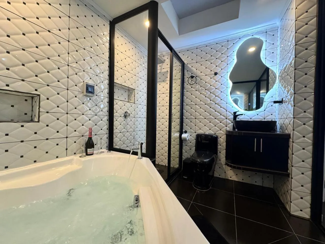 Hot Tub in Residencial Don Santiago
