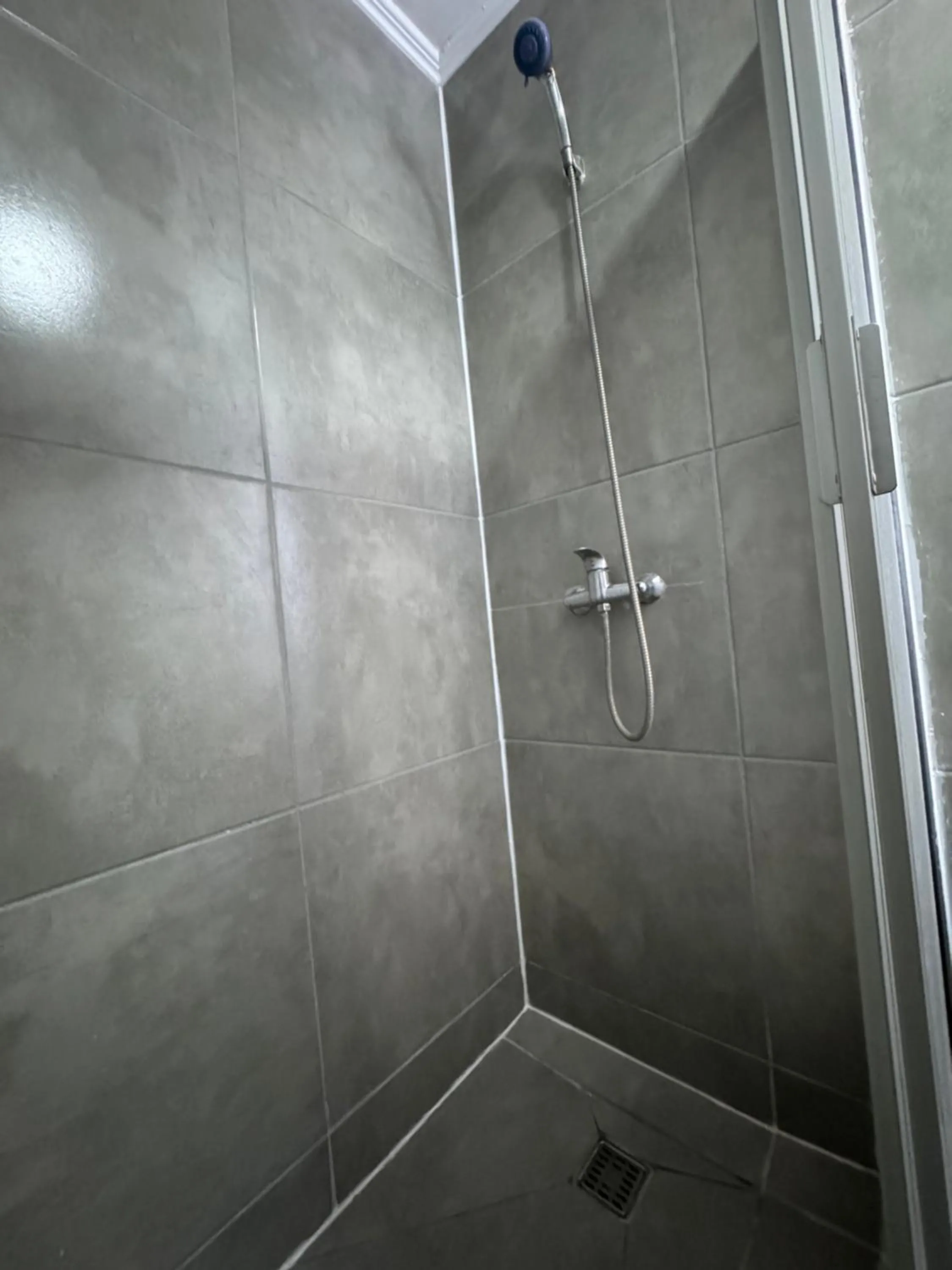 Shower in Residencial Don Santiago