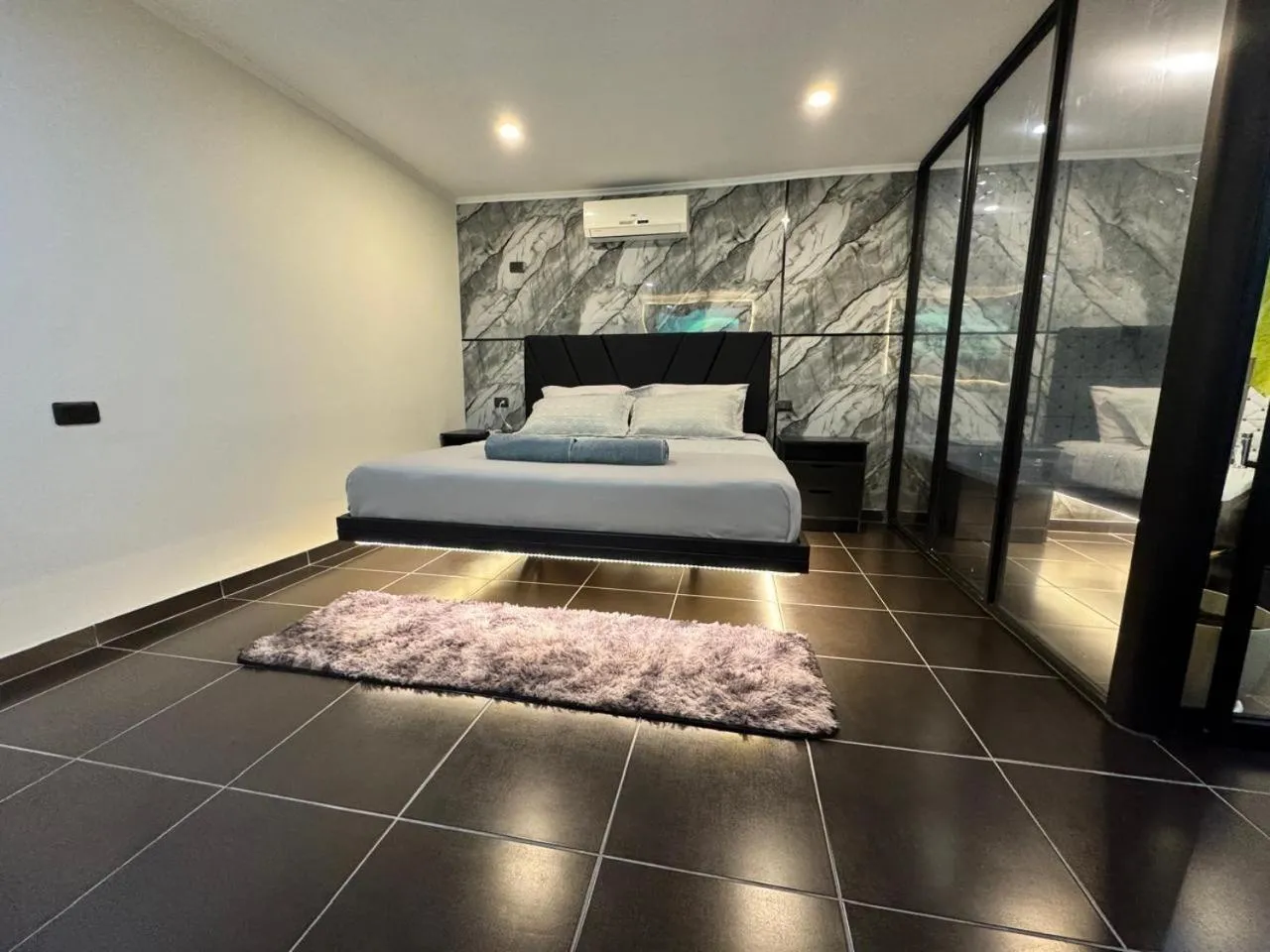 Bedroom, Bed in Residencial Don Santiago