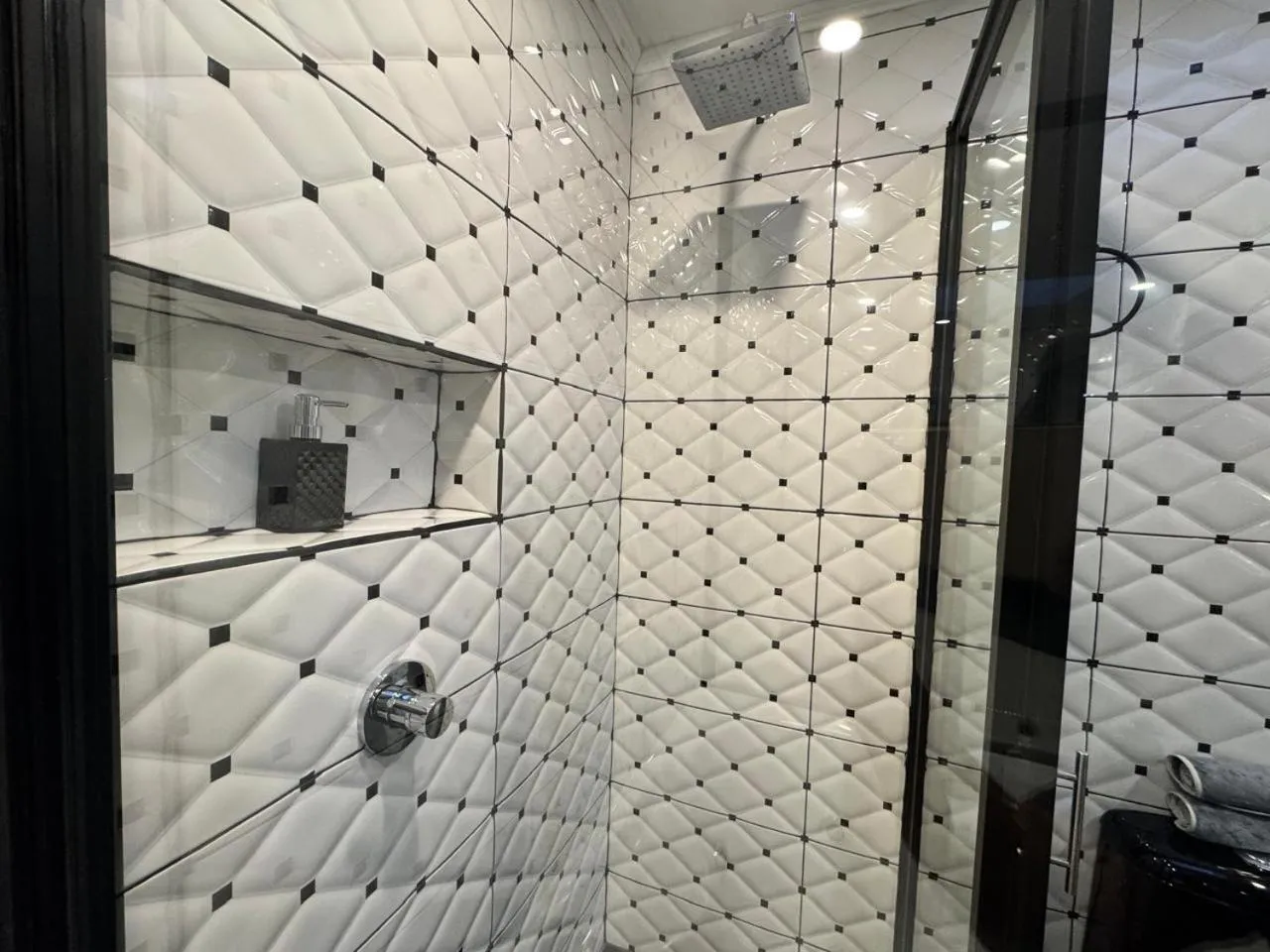Shower in Residencial Don Santiago