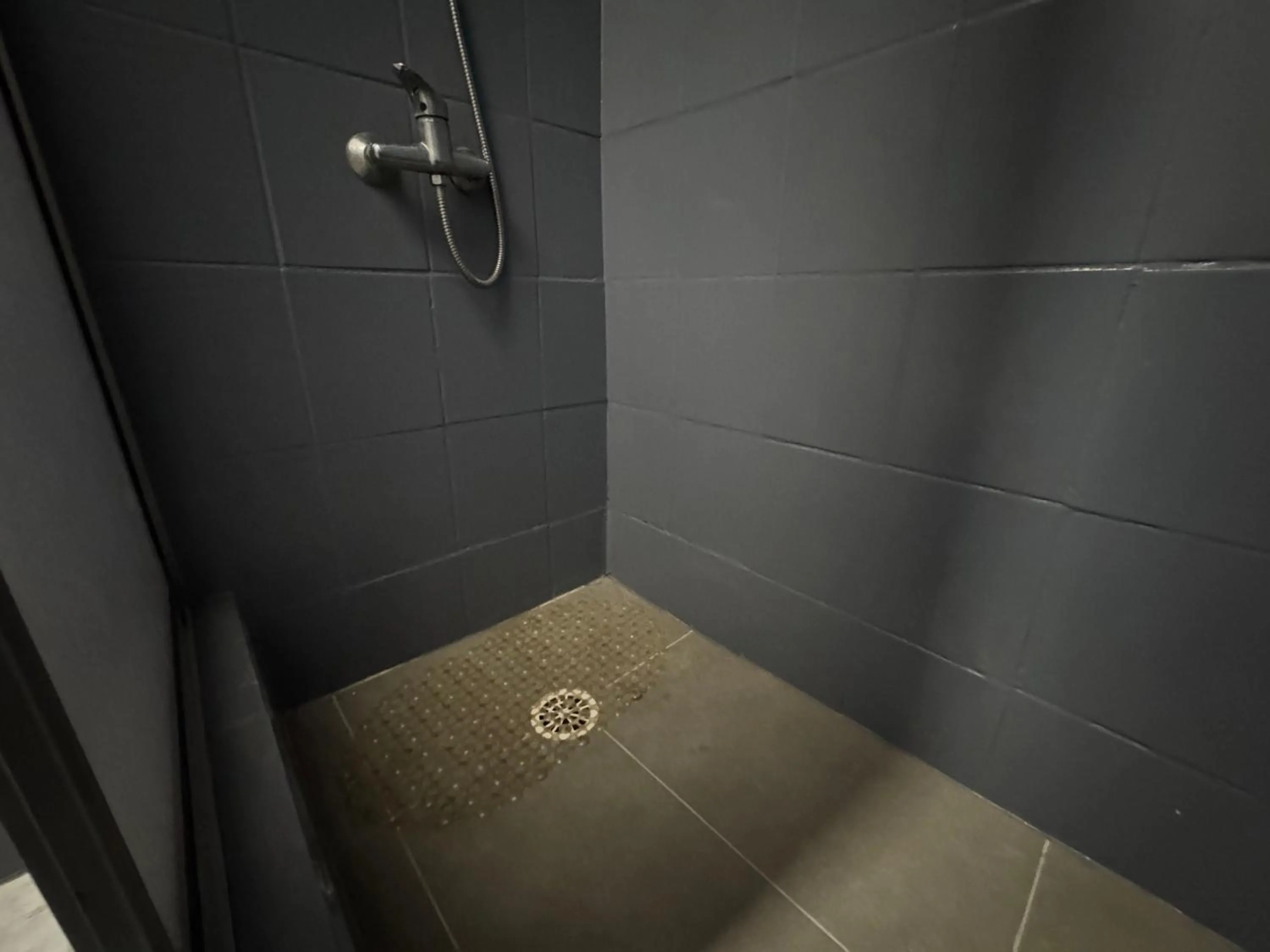 Shower in Residencial Don Santiago
