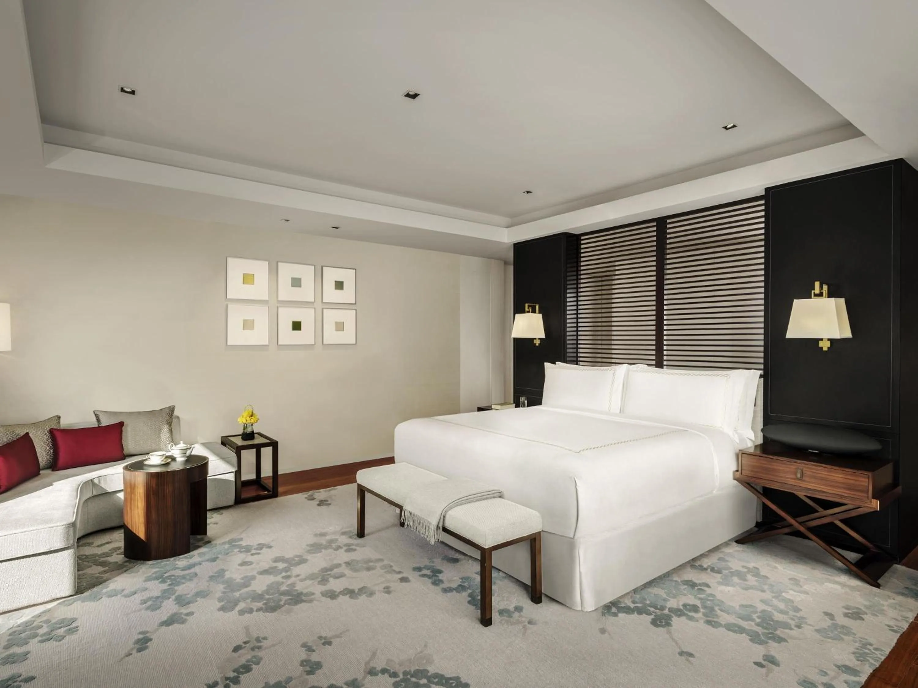 Bedroom, Bed in Fairmont Wuhan