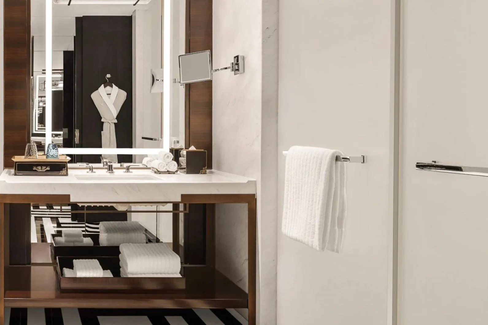 Bath in Fairmont Wuhan