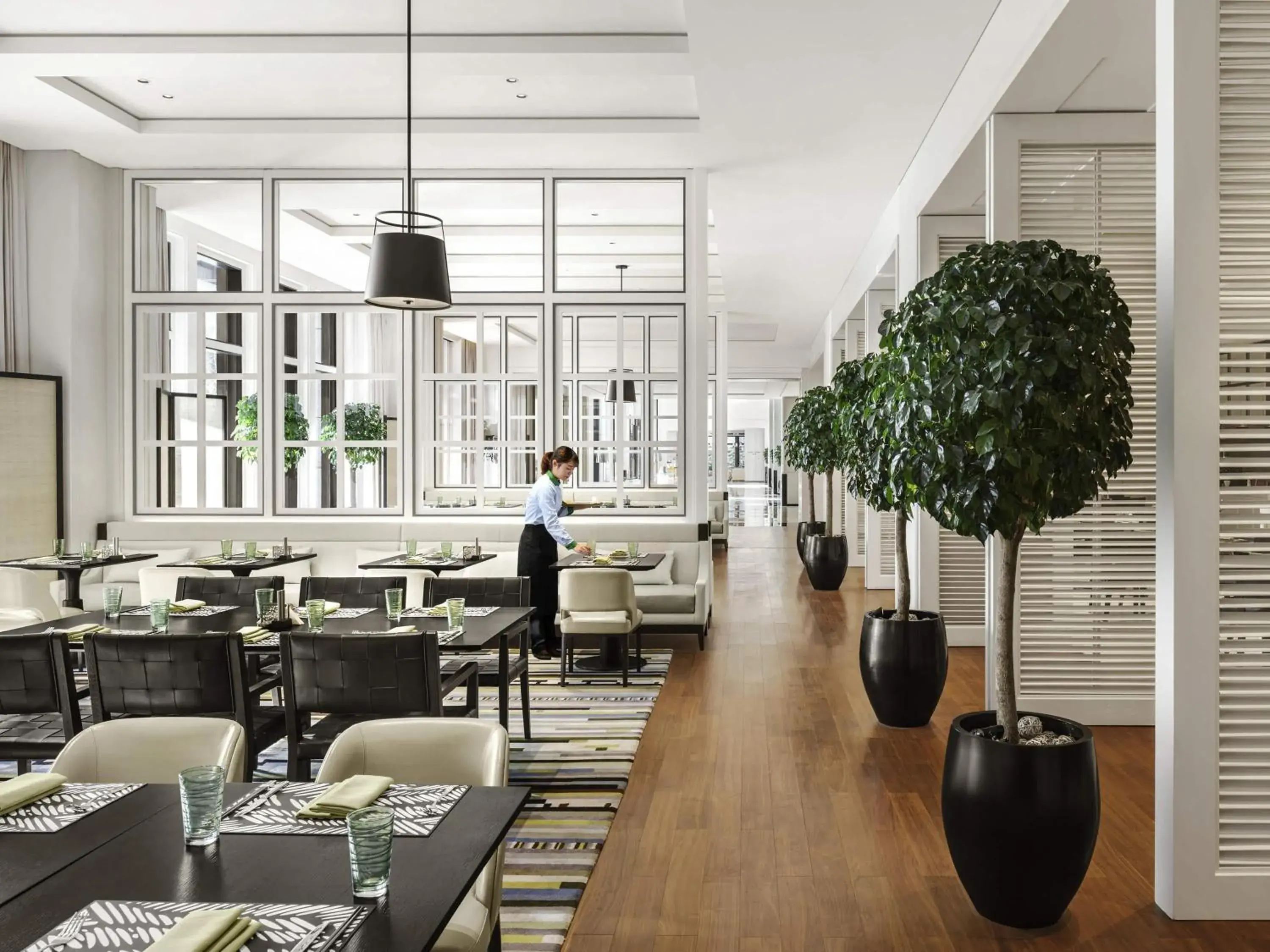 Restaurant/places to eat in Fairmont Wuhan Restaurant/places to eat in Fairmont Wuhan