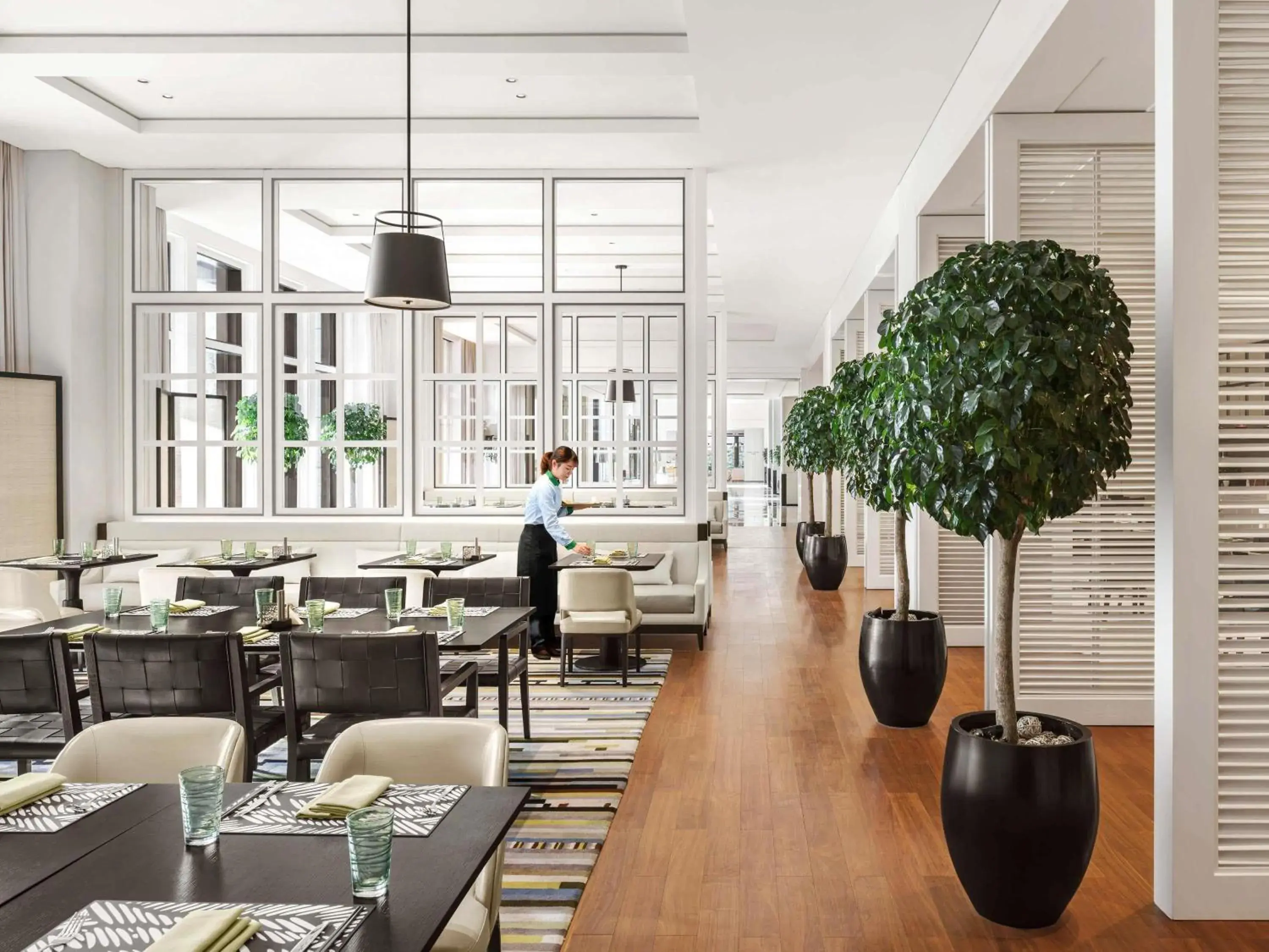 Restaurant/places to eat in Fairmont Wuhan Restaurant/places to eat in Fairmont Wuhan