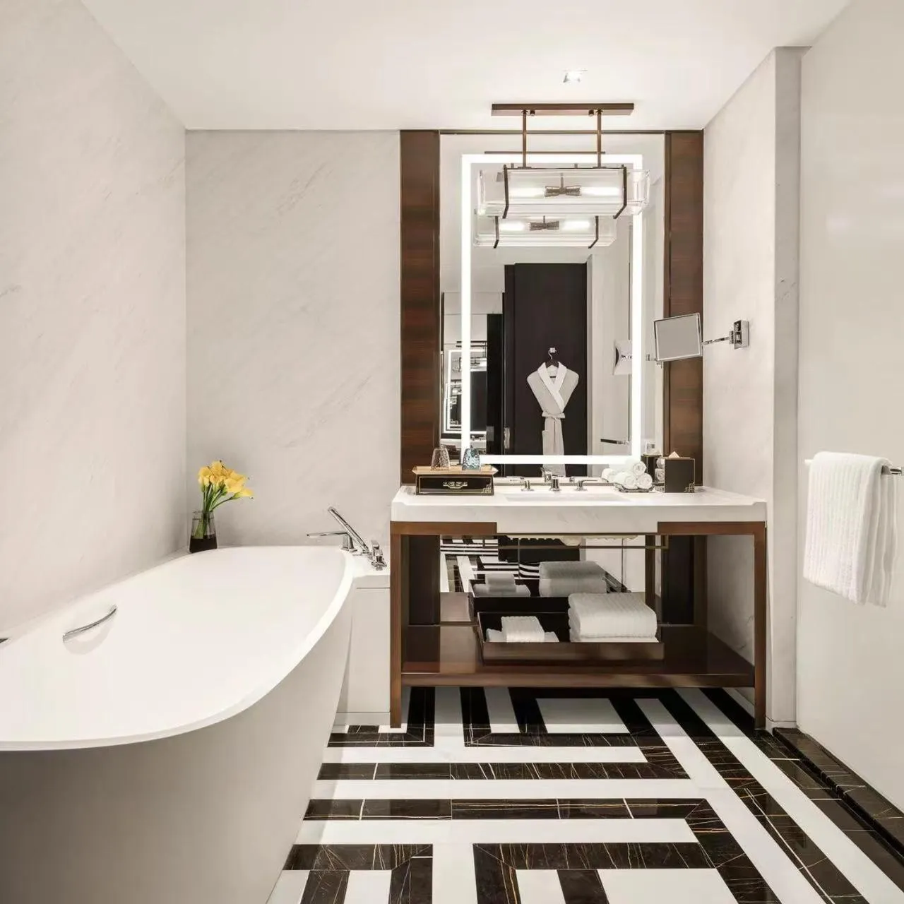 Hot Tub in Fairmont Wuhan