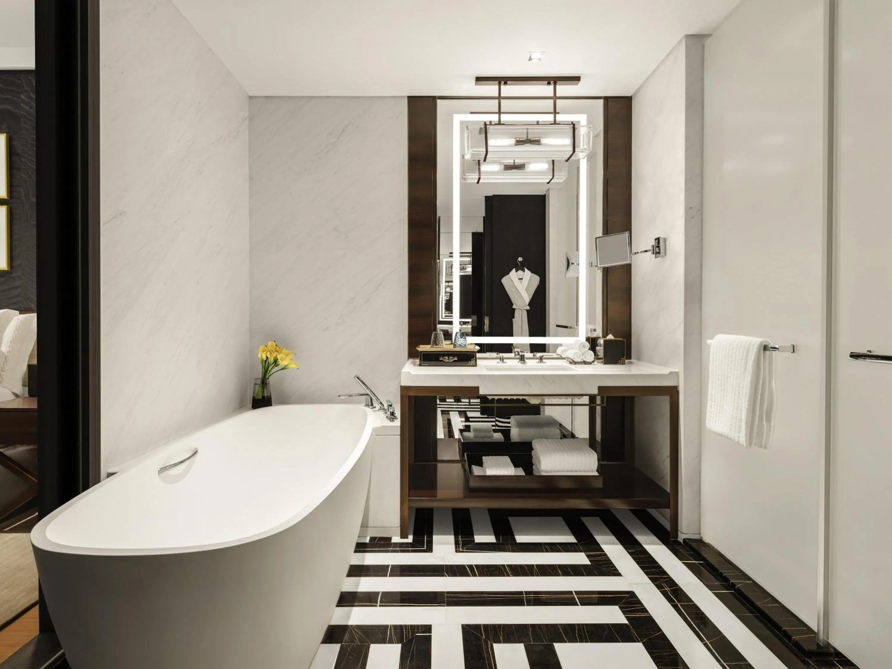 Bedroom in Fairmont Wuhan