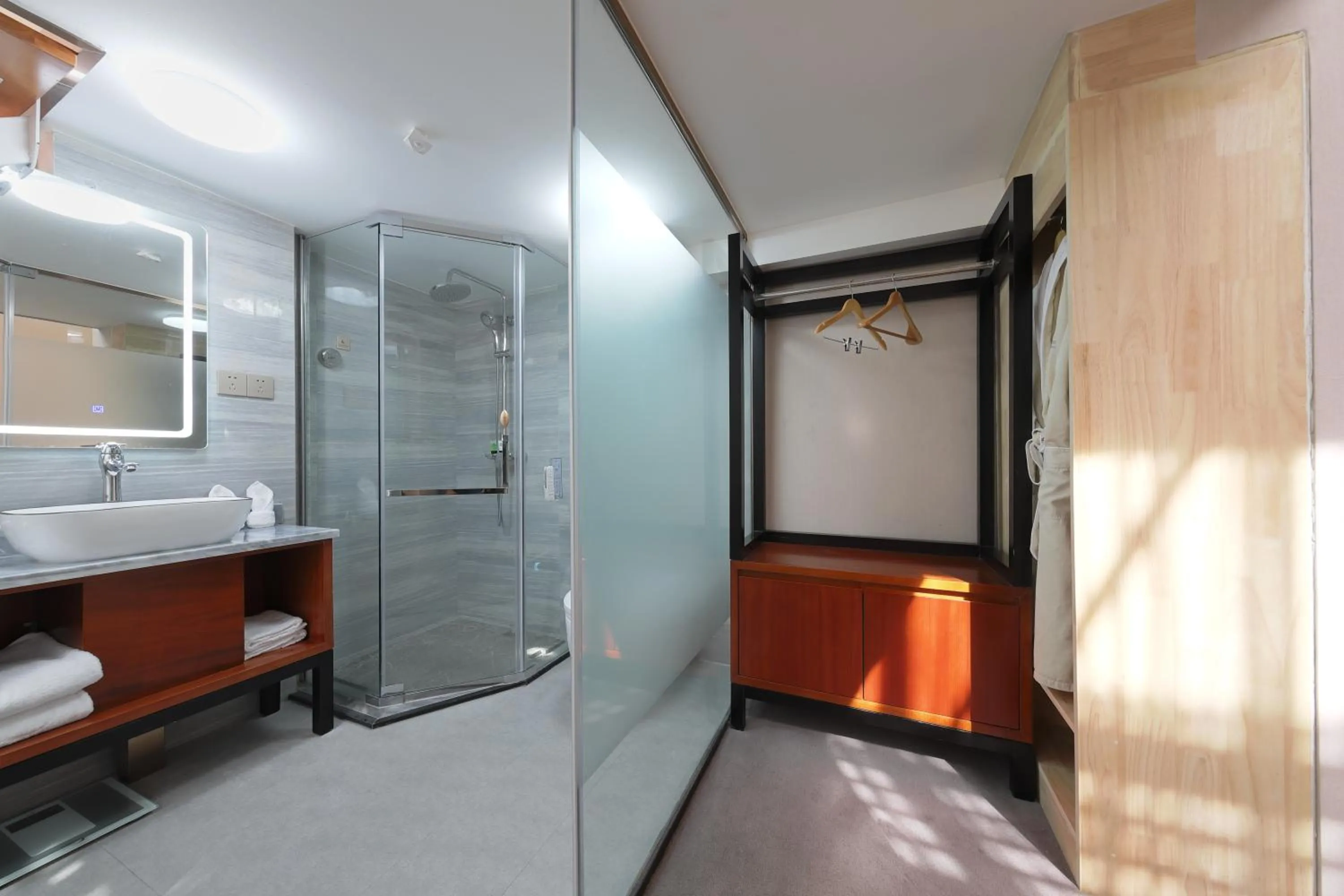 Bed in Mengguo Hotel Pudong Airport