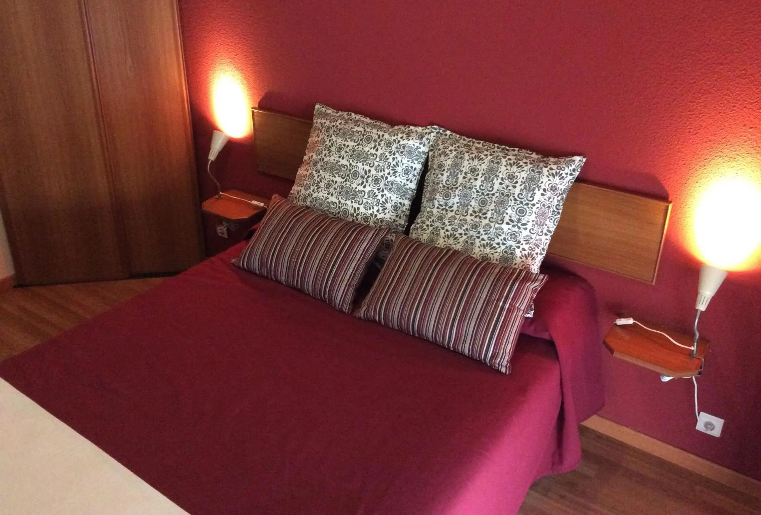 Decorative detail, Bed in Guesthouse RSA by Umbral